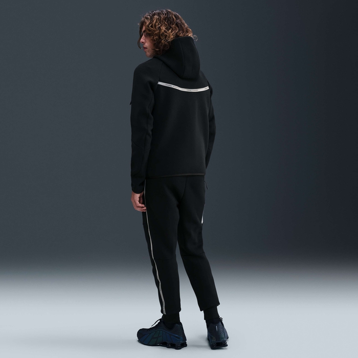 نايكي تك image number 4 نايكي تك image number 4