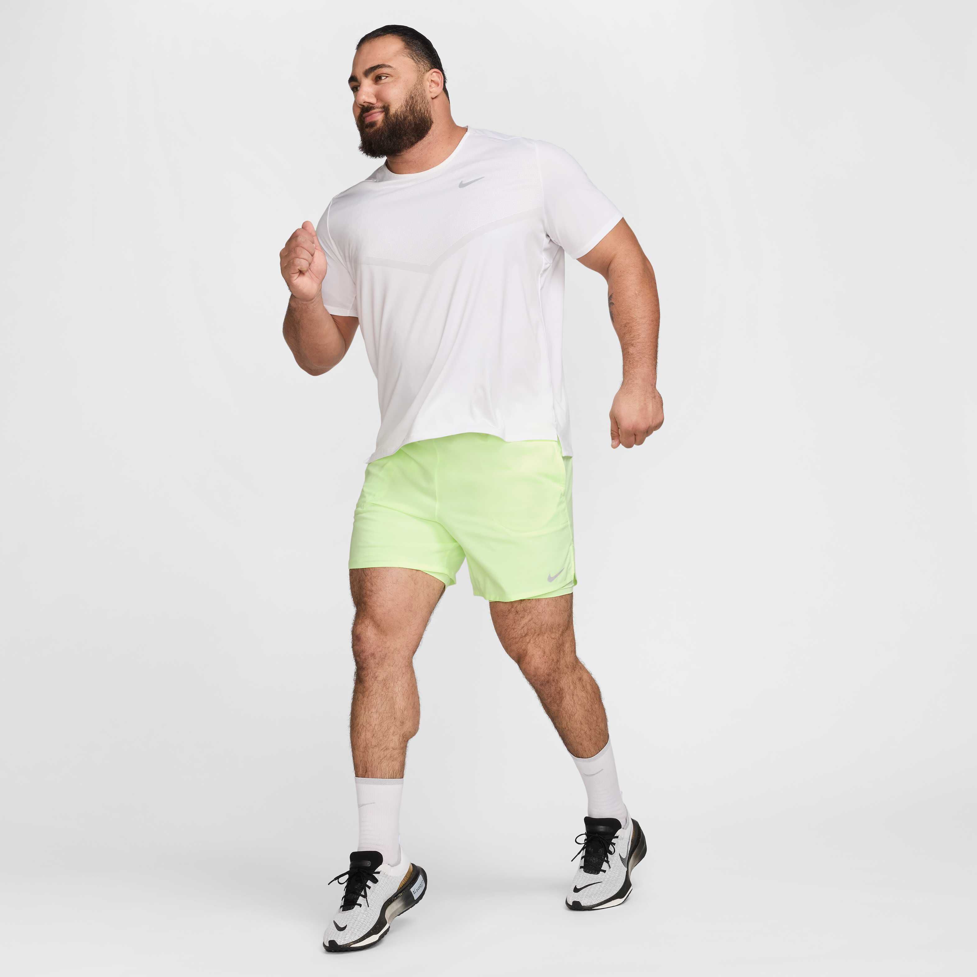 Nike Stride image number 16