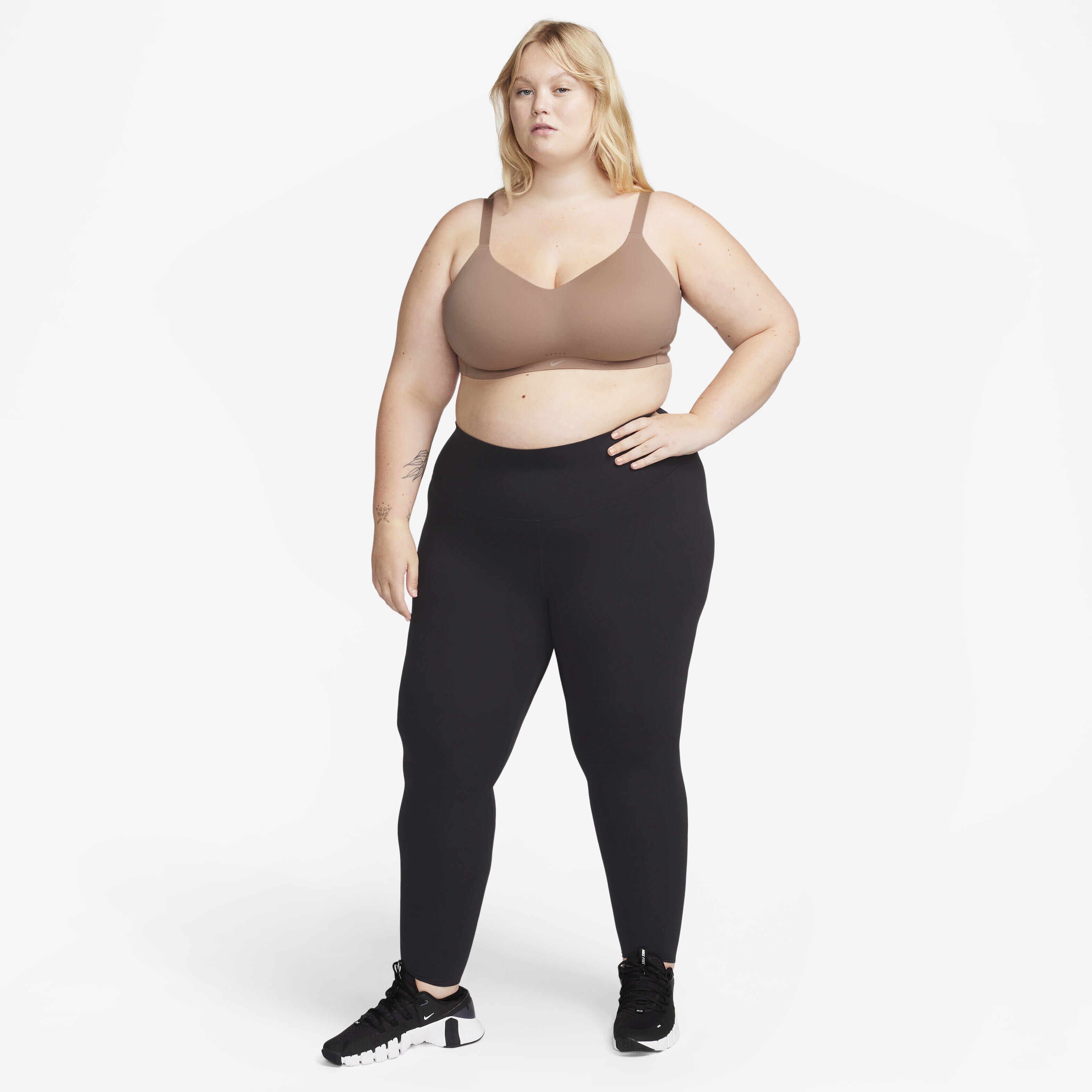 Nike Alate Minimalist image number 15