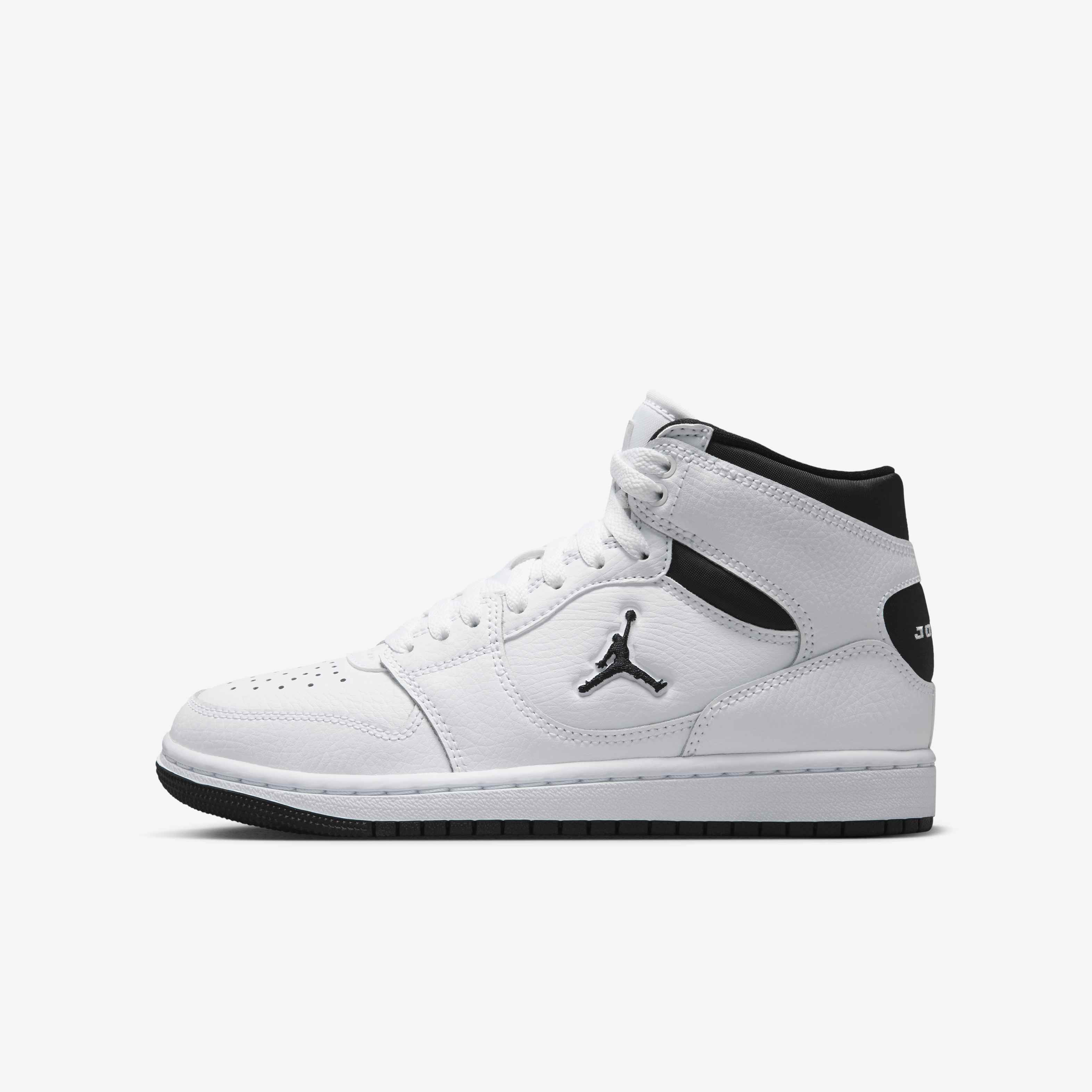 Jordan Court Connect Mid image number 0