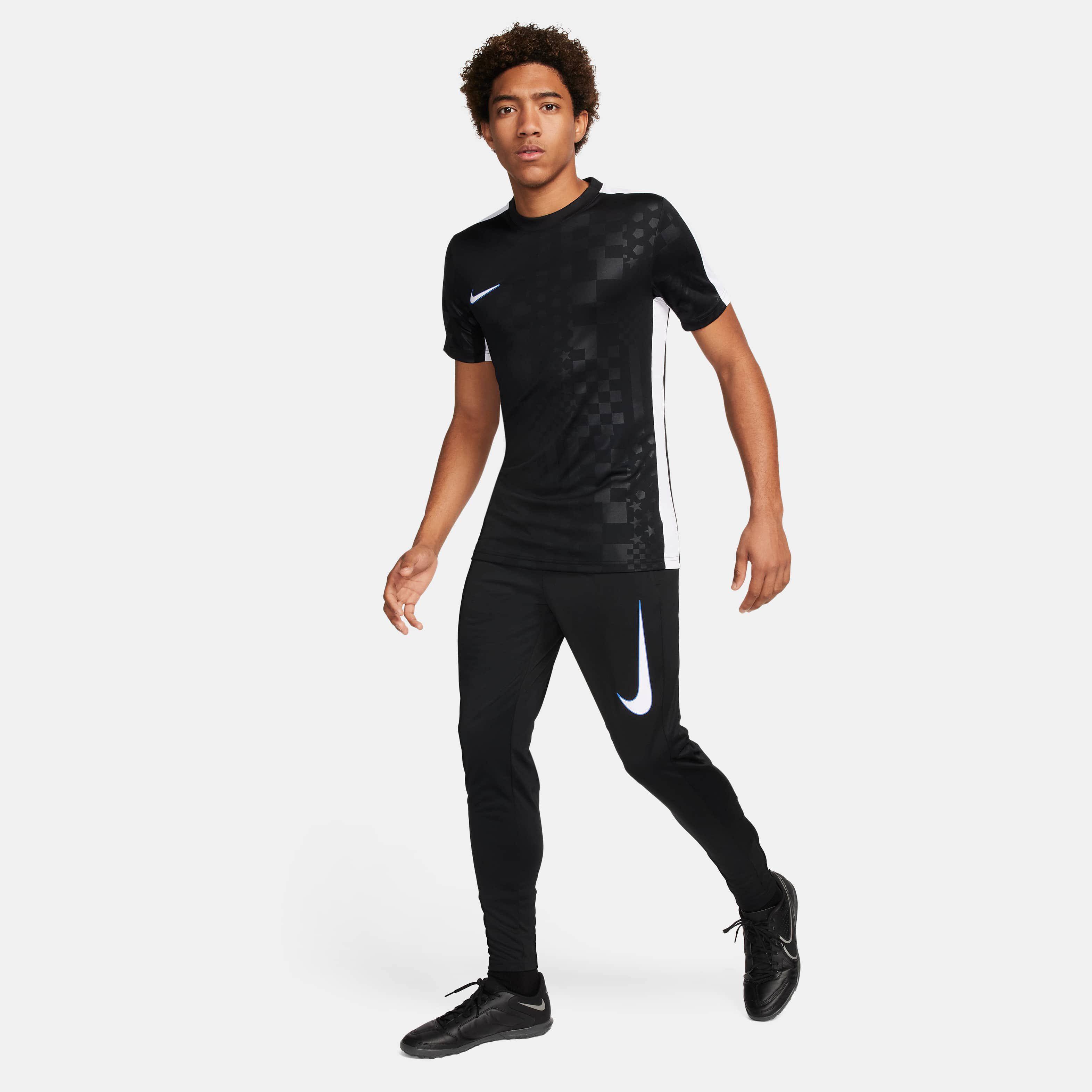 Nike Academy image number 5