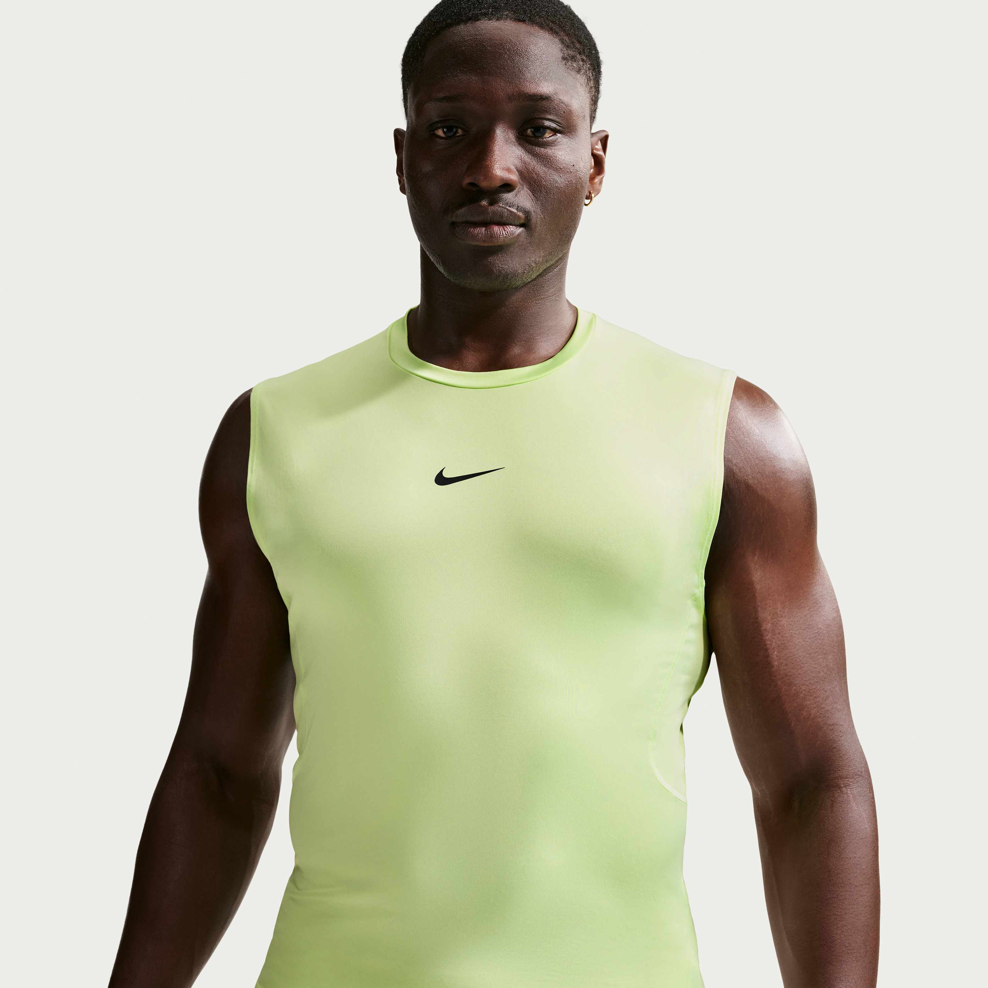 Nike Pro image number 5