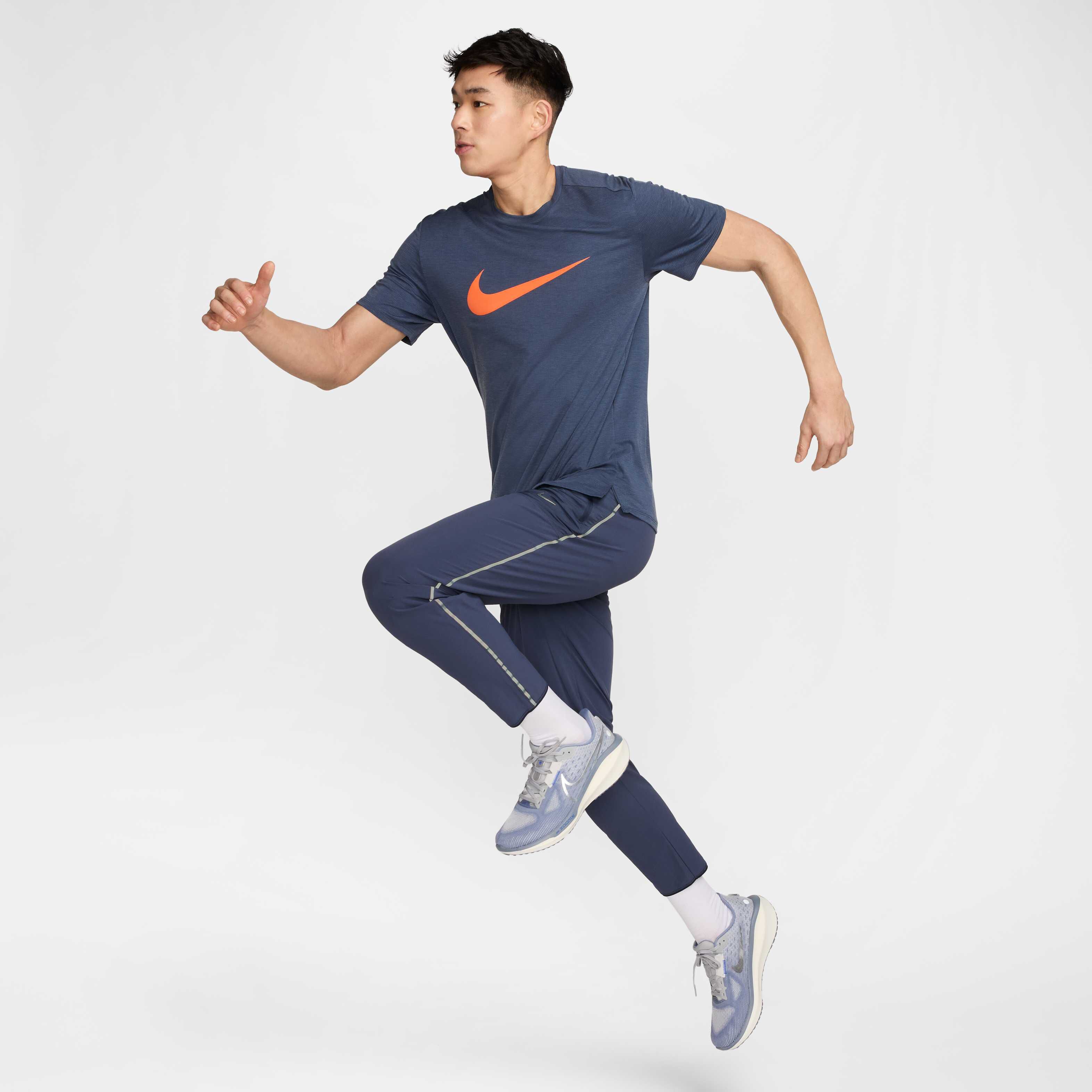 Nike Running Division image number 7