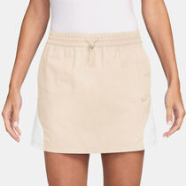 نايكي سبورتسوير