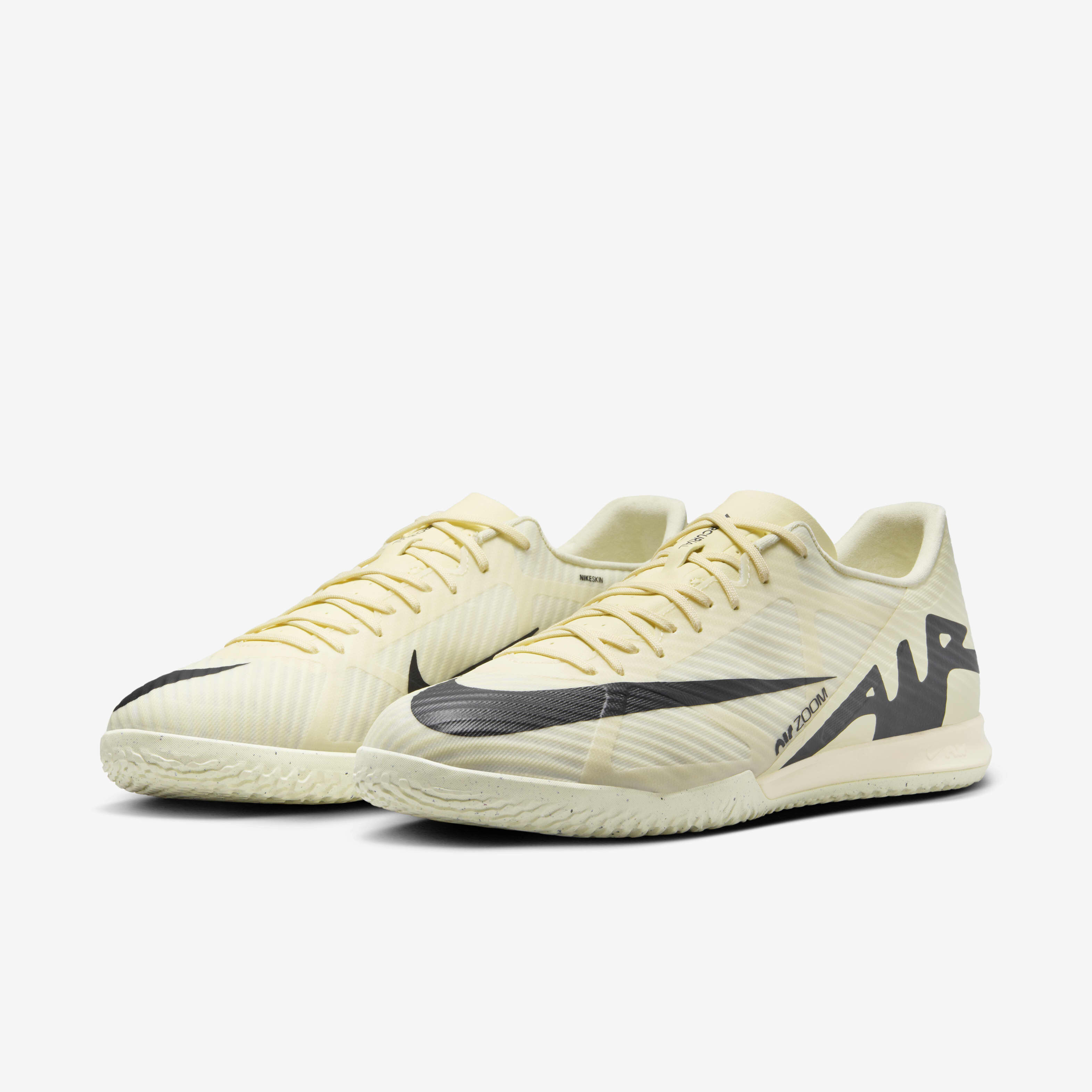 Nike mercurial vapor xii academy indoor hotsell