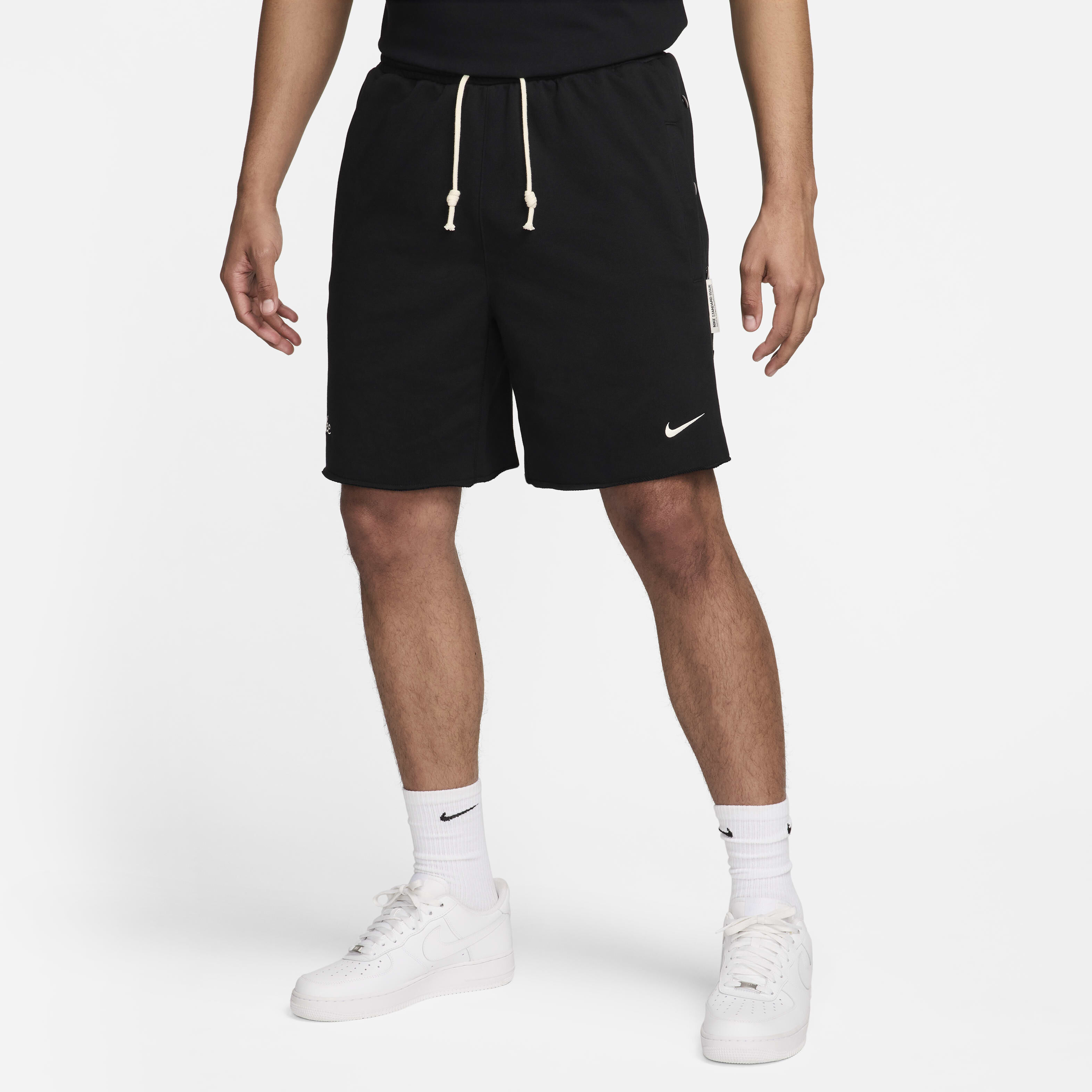 Buy Nike Standard Issue Men s Dri FIT 20cm approx. Basketball Shorts Nike Kuwait Official