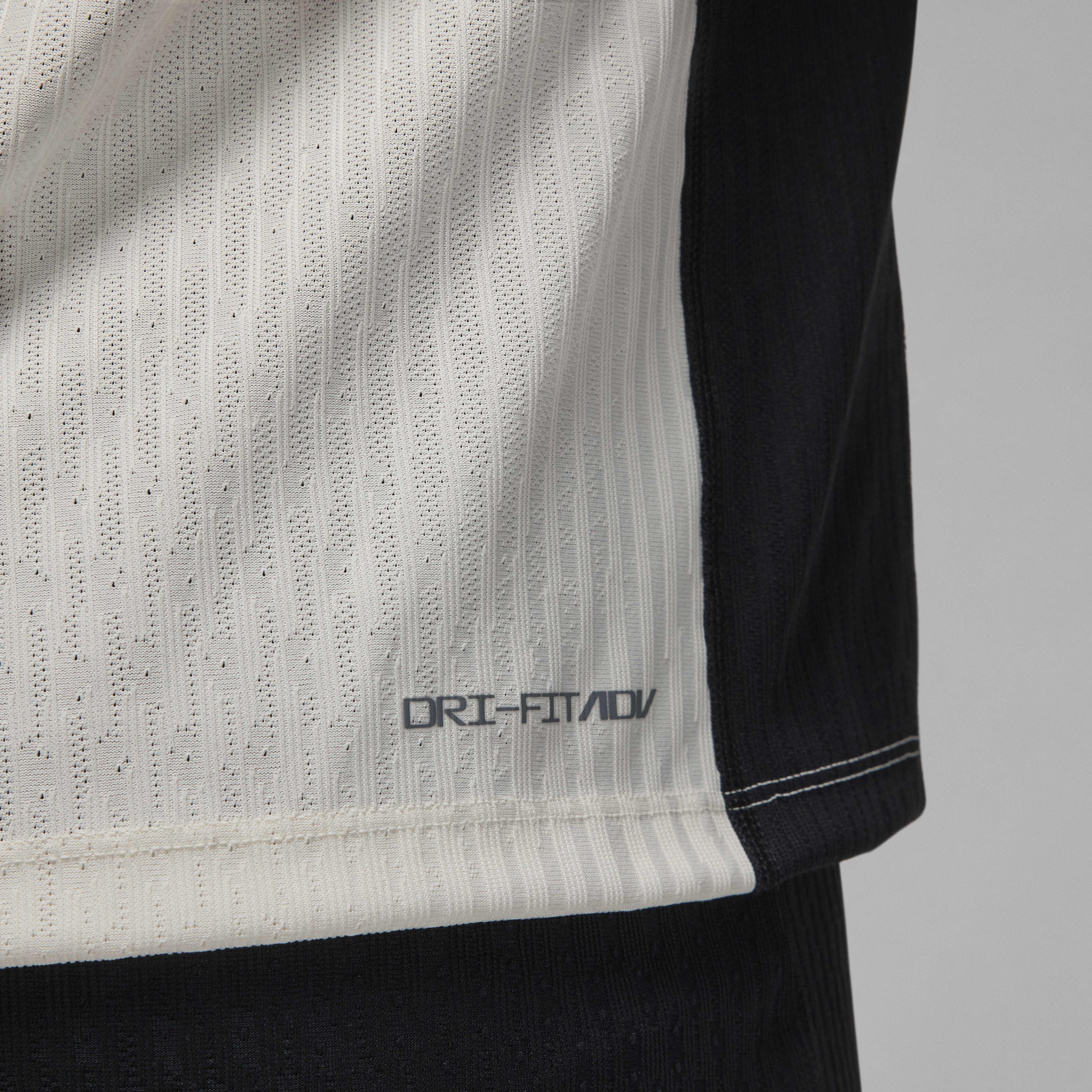 Paris Saint-Germain Strike Elite Third image number 4