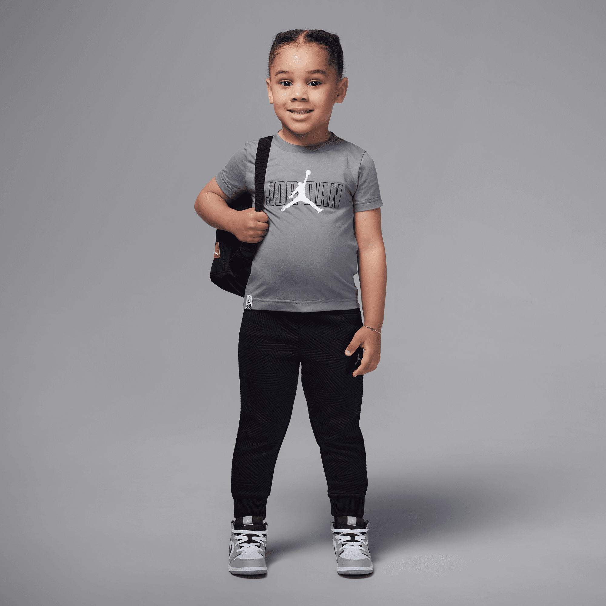 Jordan Sneaker School image number 0