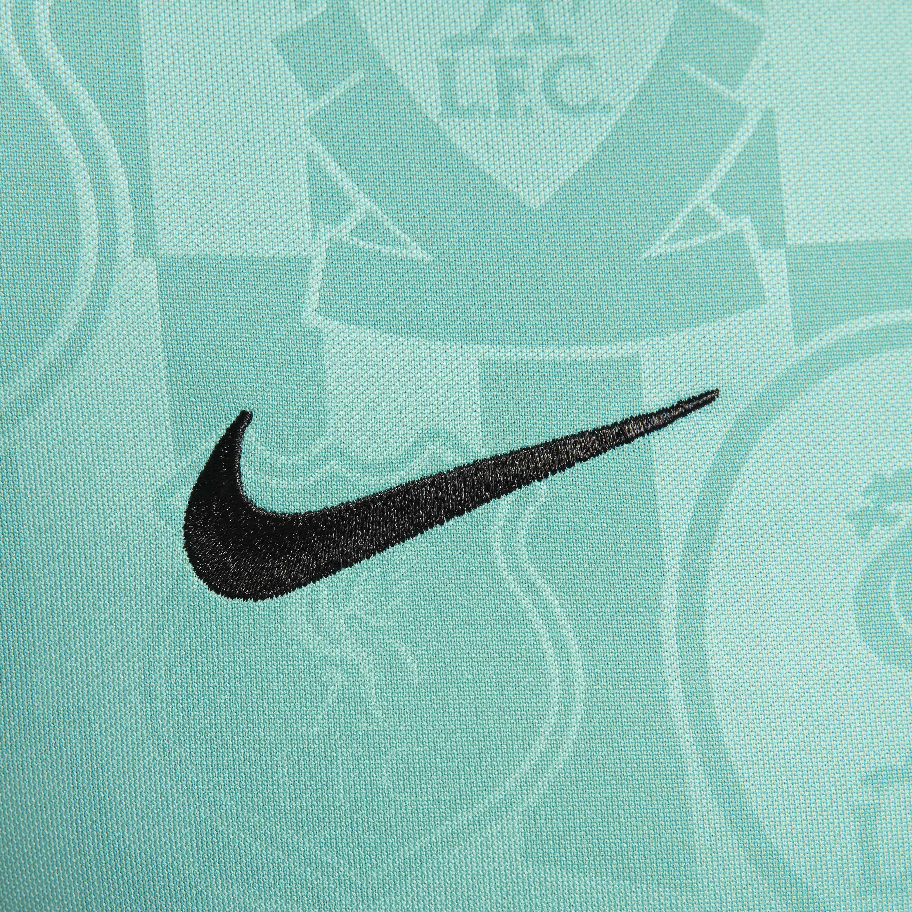 Liverpool F.C. Academy Pro image number 4