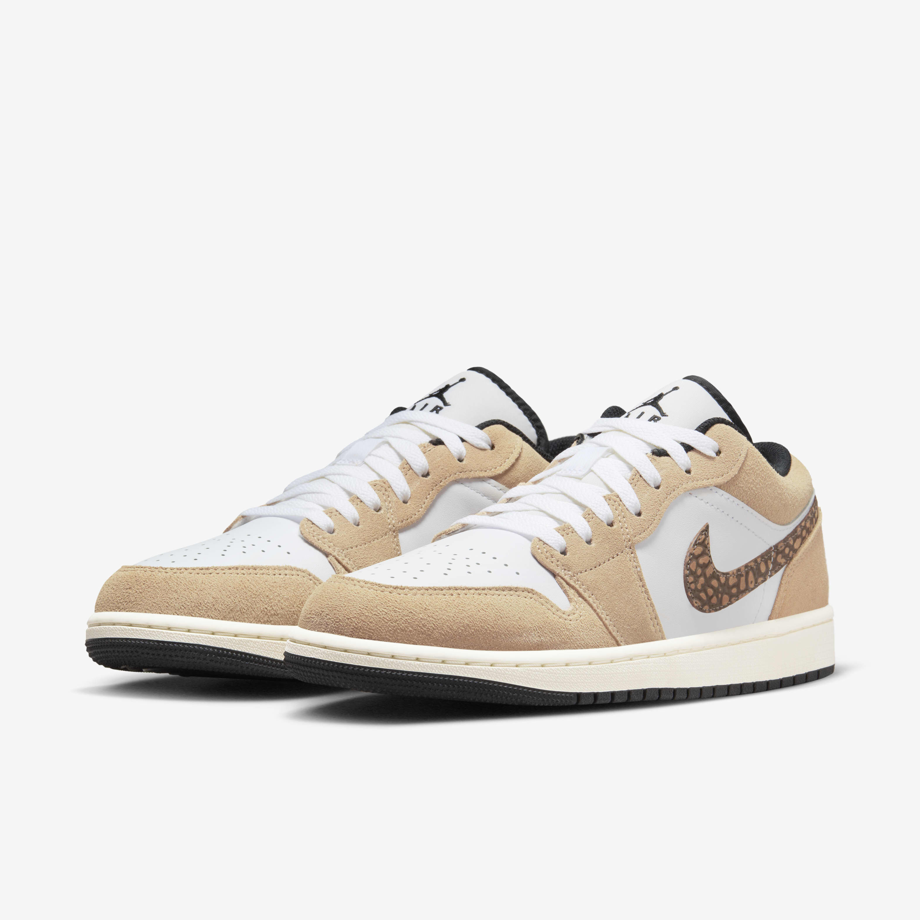 Air Jordan 1 Low SE image number 4