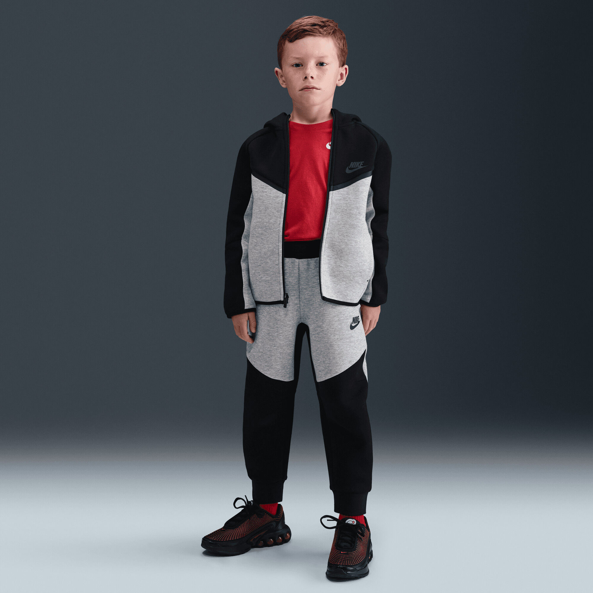 نايكي سبورتسوير image number 4