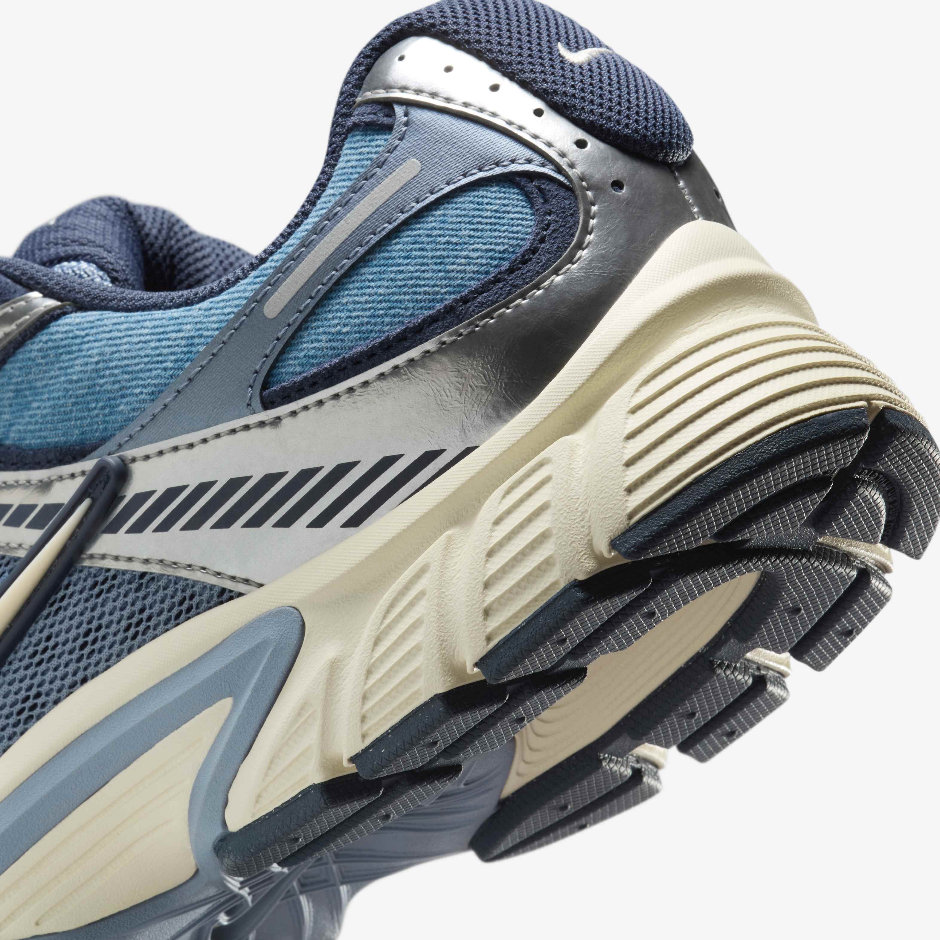 Nike V5 RNR 'Denim' image number 7