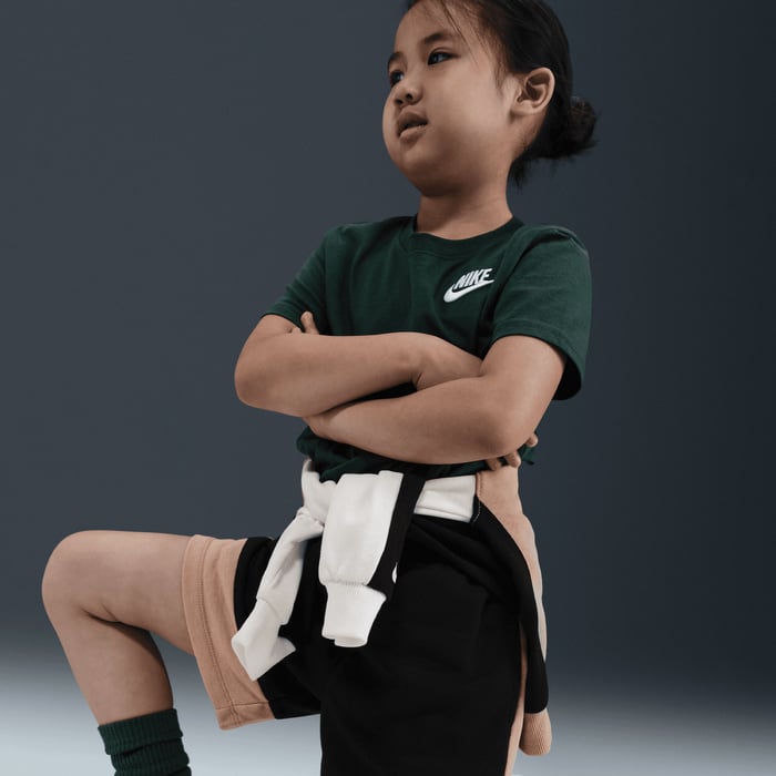 Nike Game Day Essentials image number 4 Nike Game Day Essentials image number 4