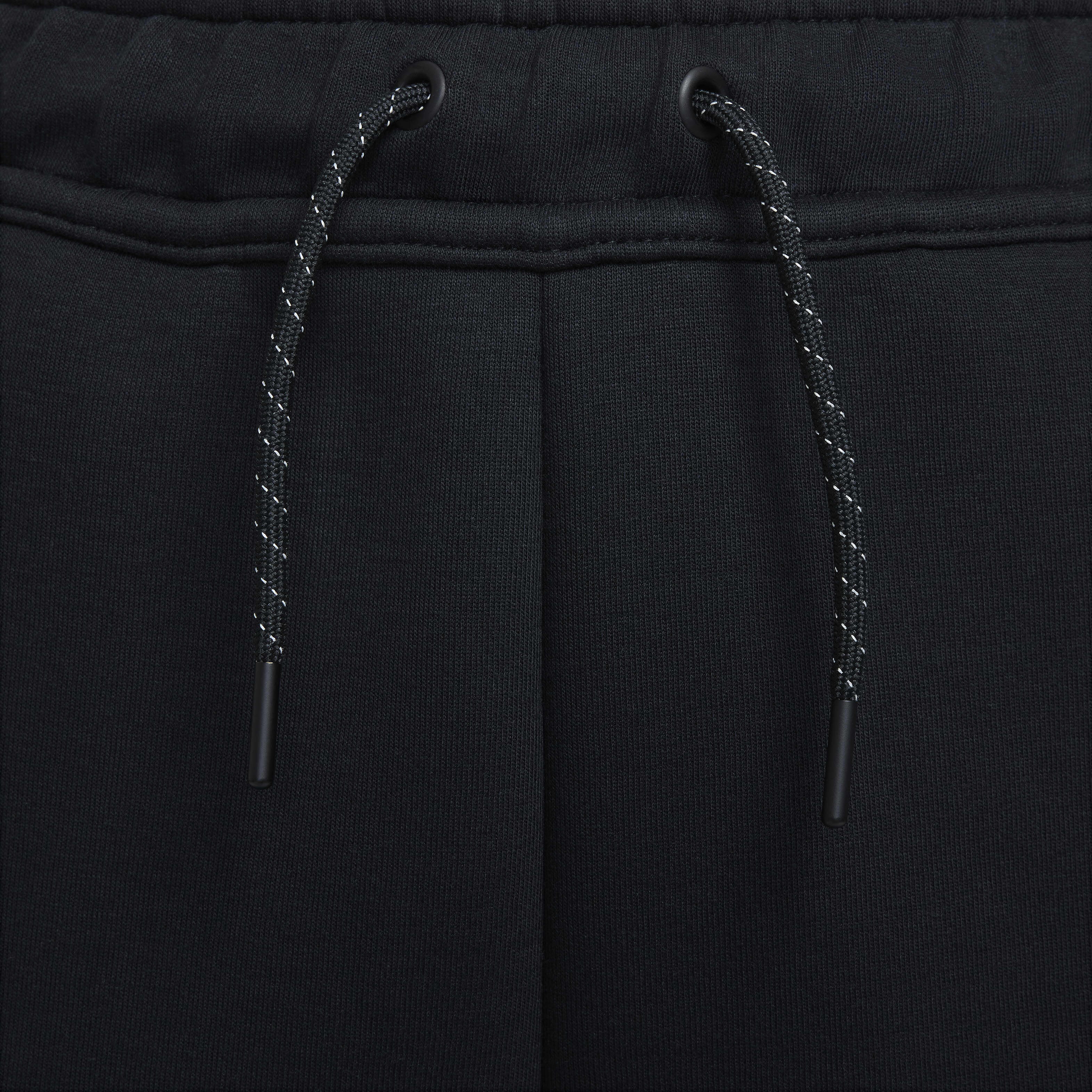 Nike Sportswear Tech Fleece image number 2