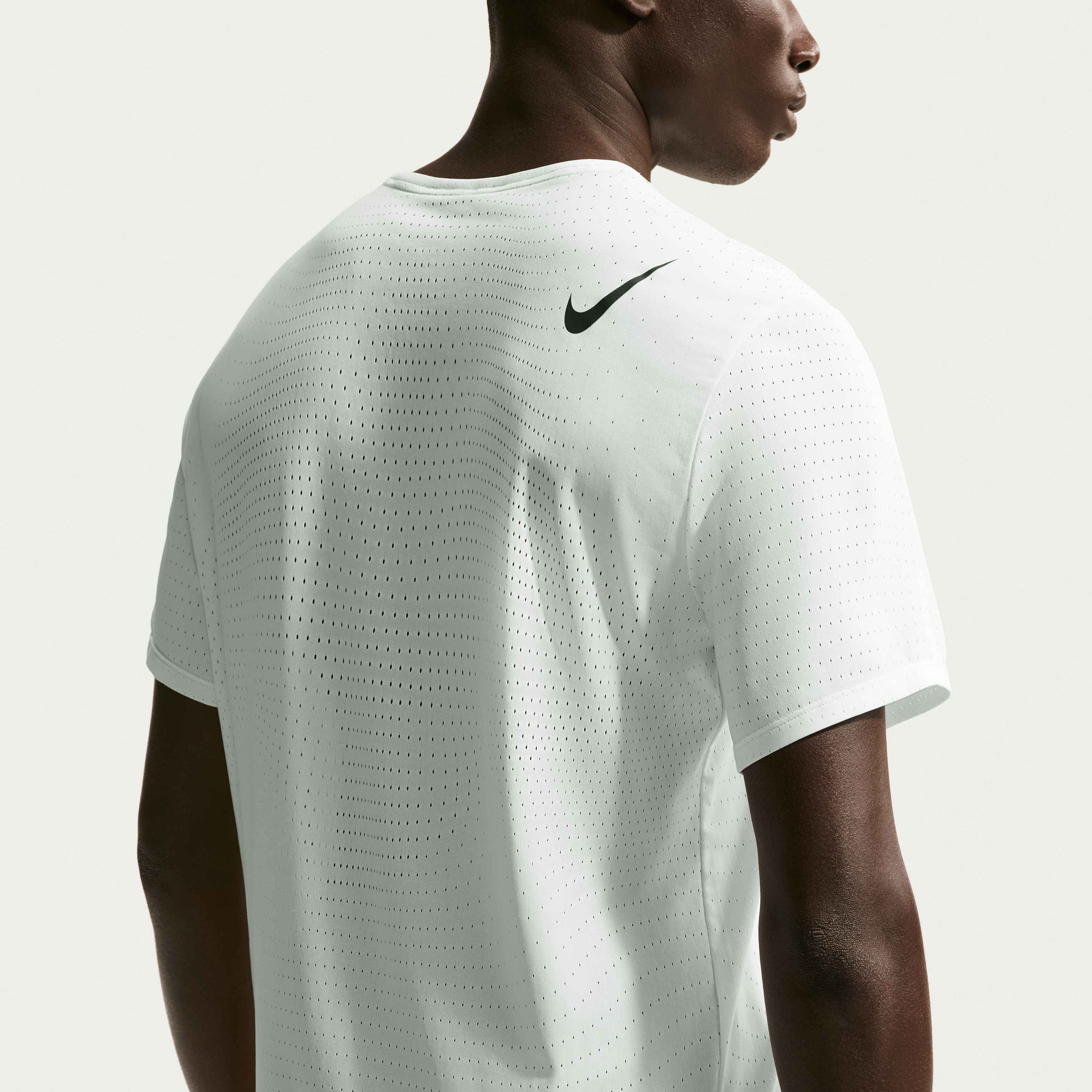 Nike AeroSwift image number 1