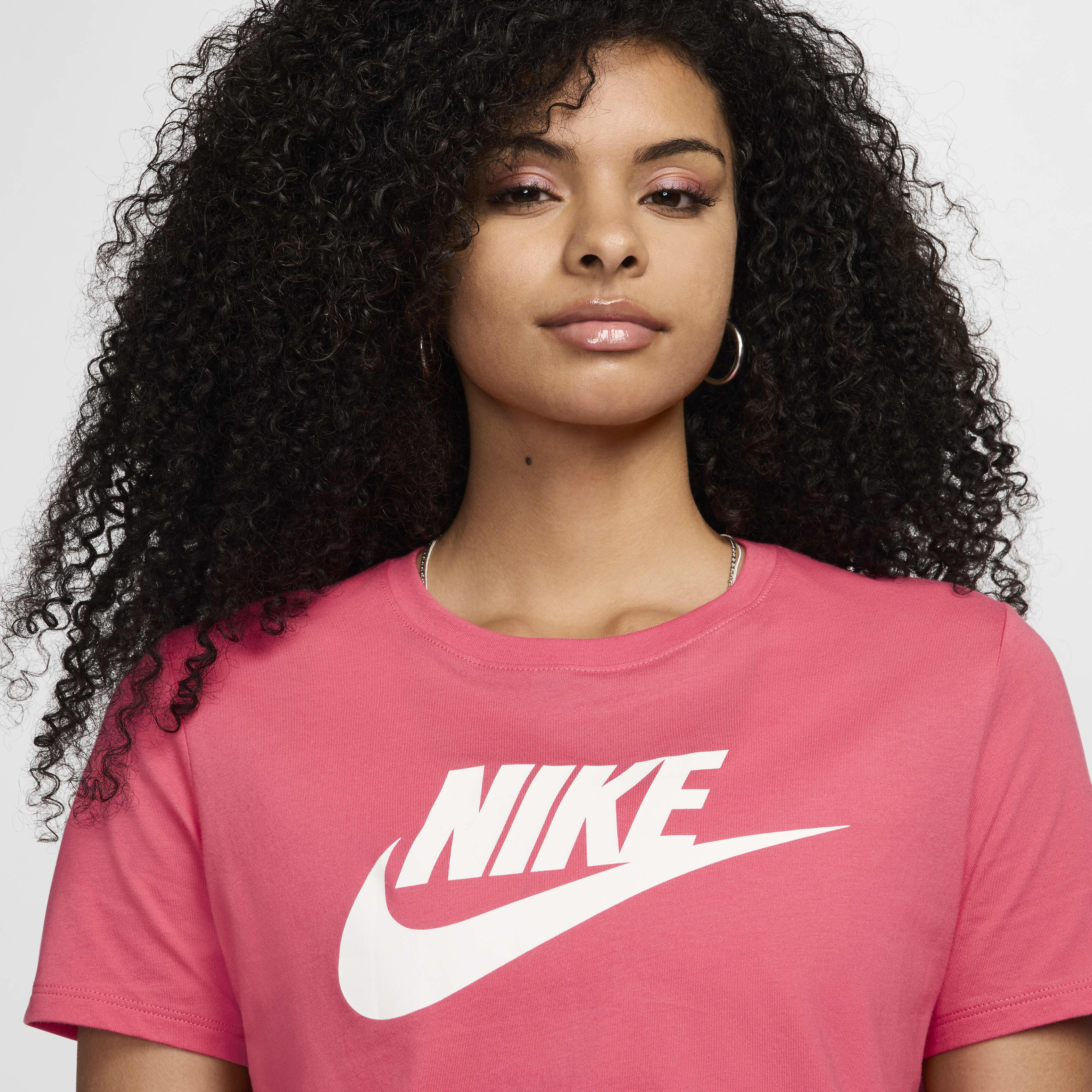 Nike curved hem t shirt new arrivals