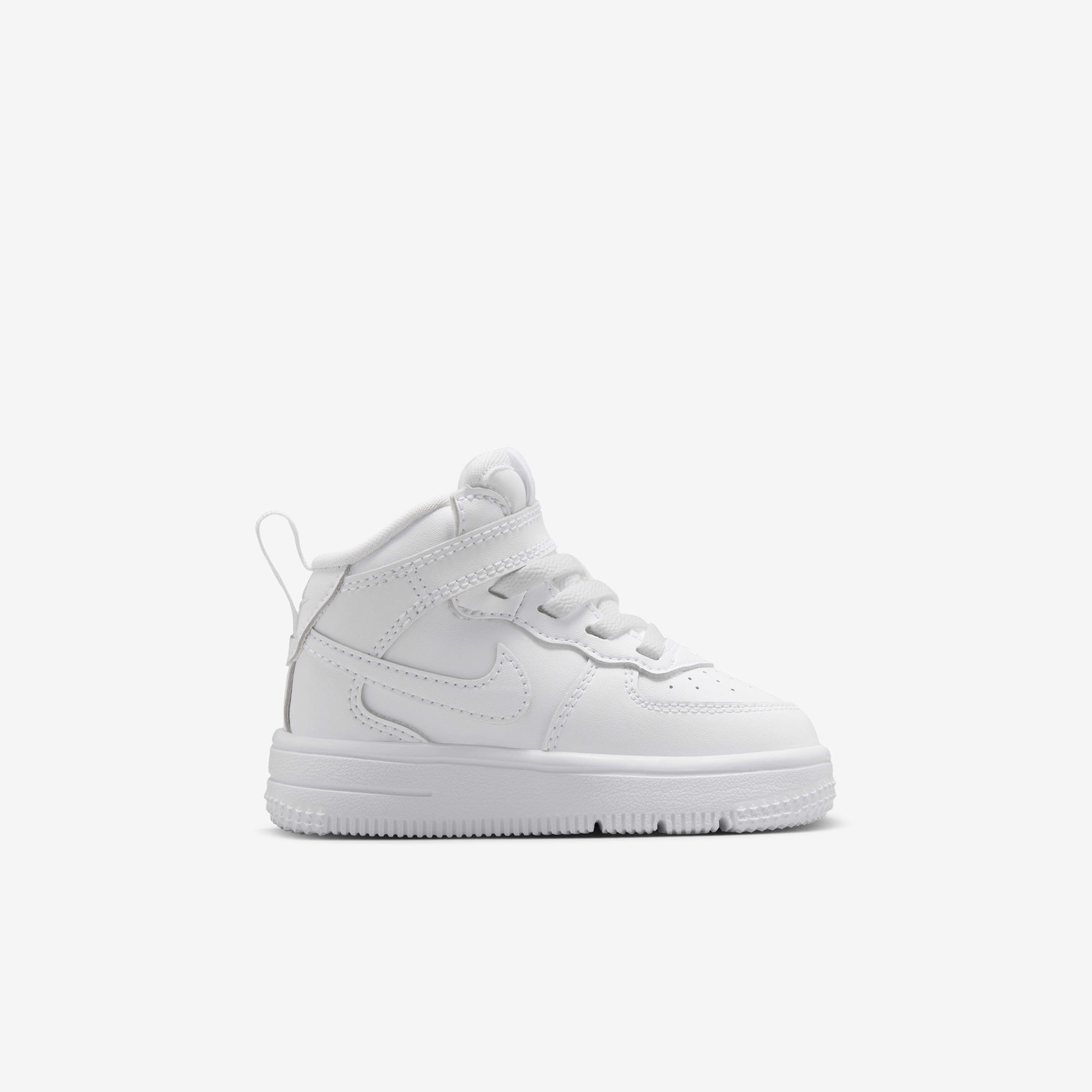 Nike Force 1 Mid EasyOn image number 2