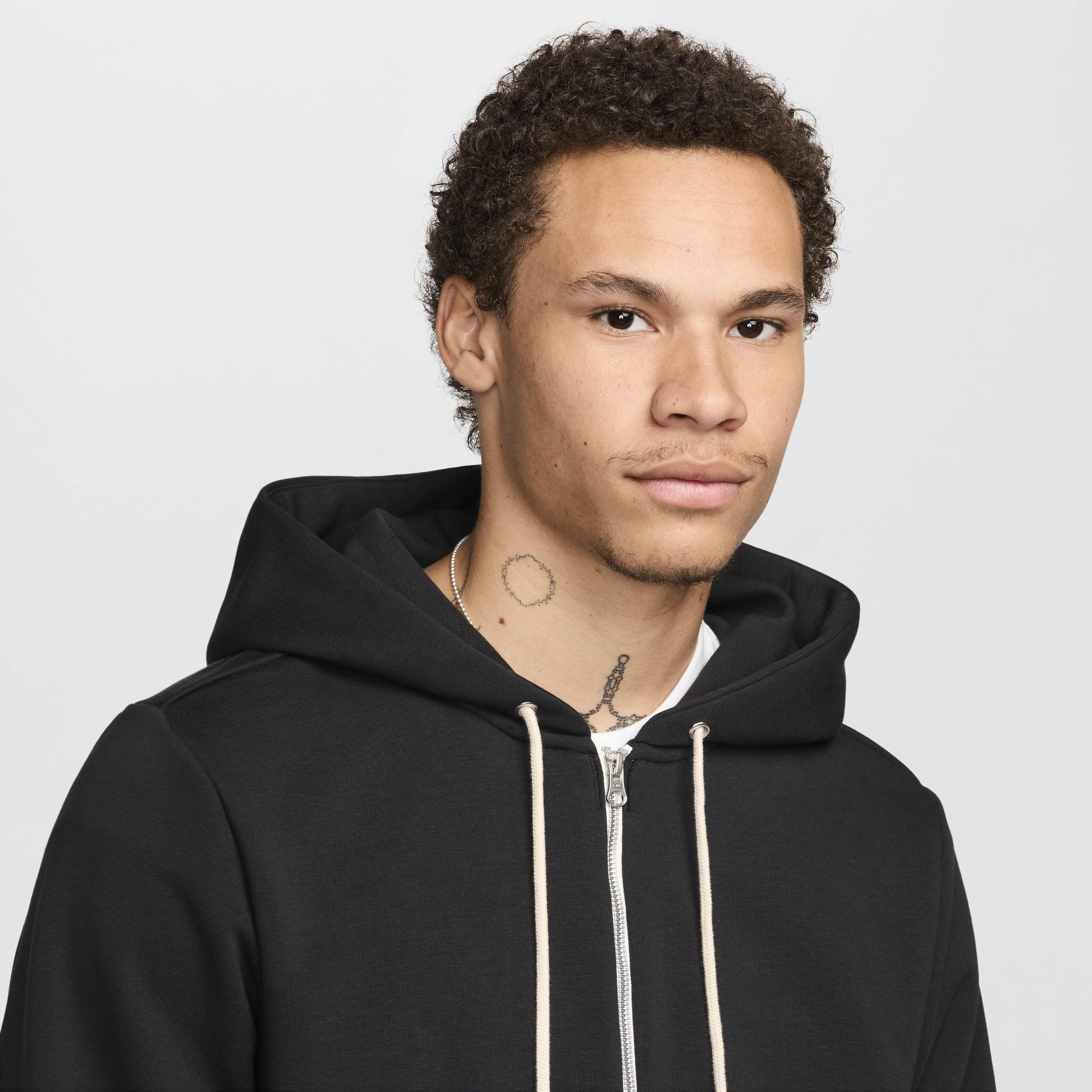 نايكي ستاندرد ايشيو image number 2