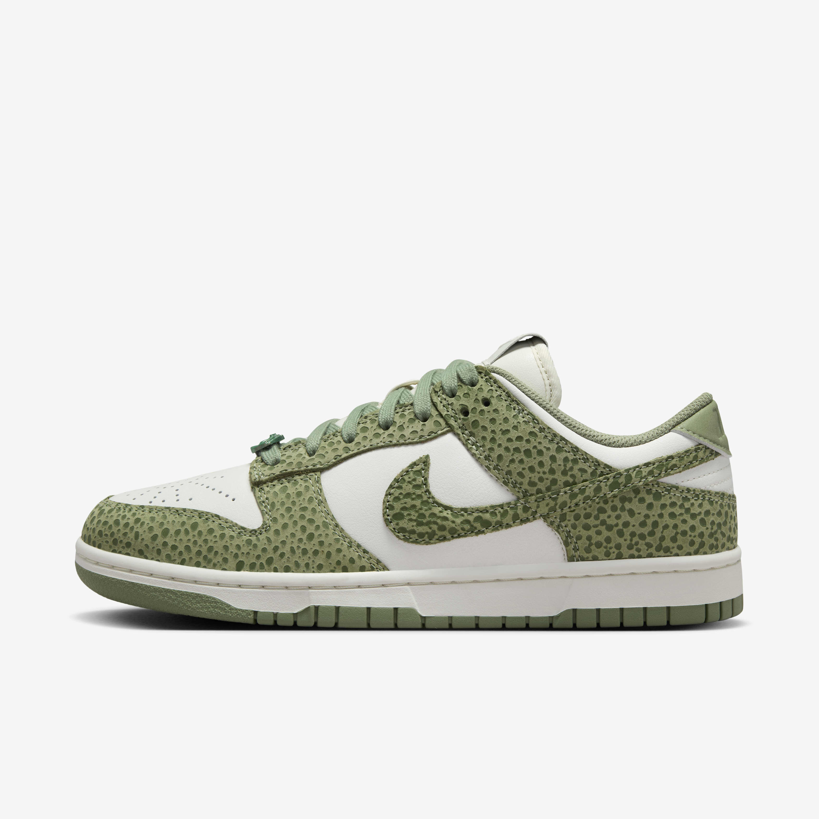 Buy Nike Dunk Low Premium Women s Shoes Nike Kuwait Official