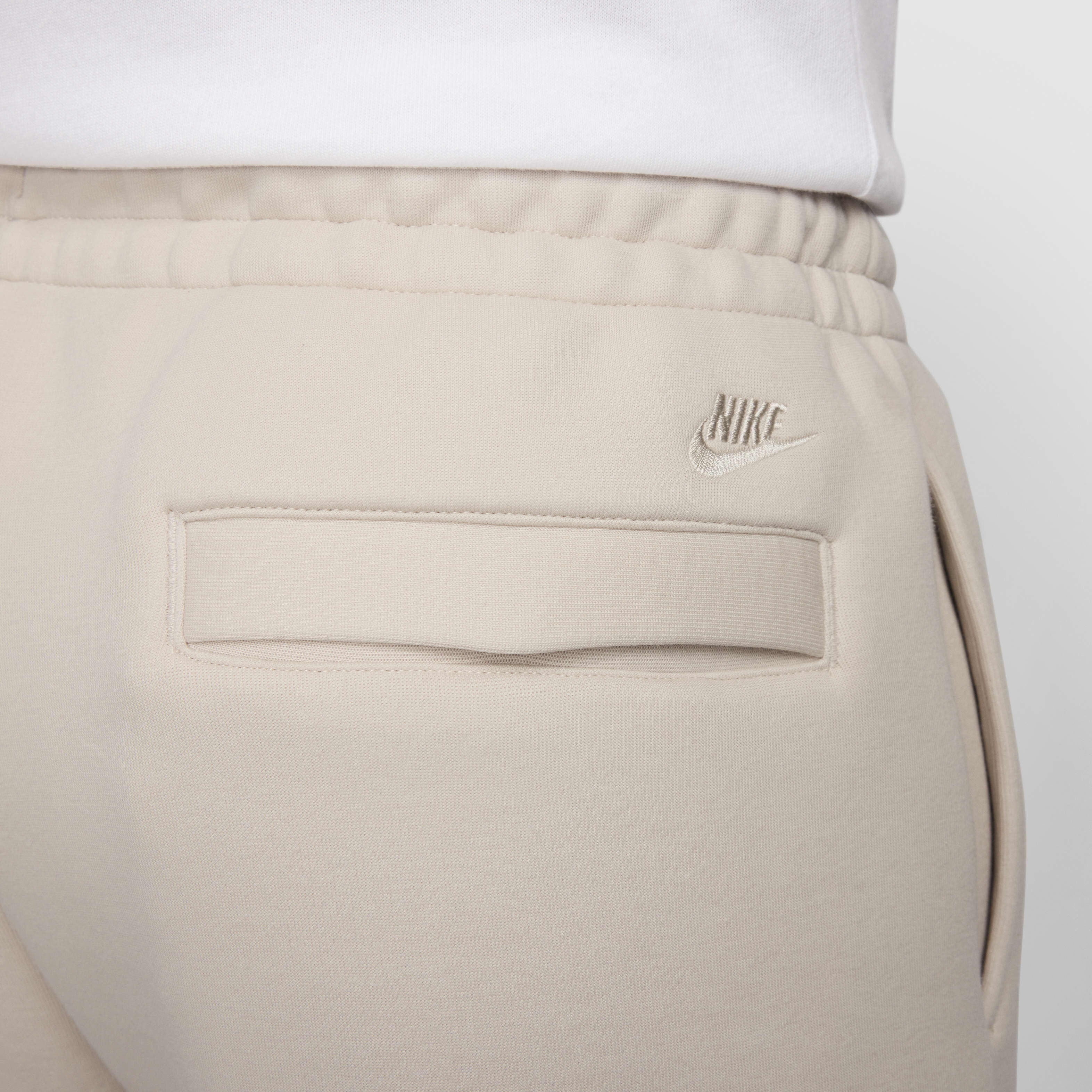 Nike Tech image number 4