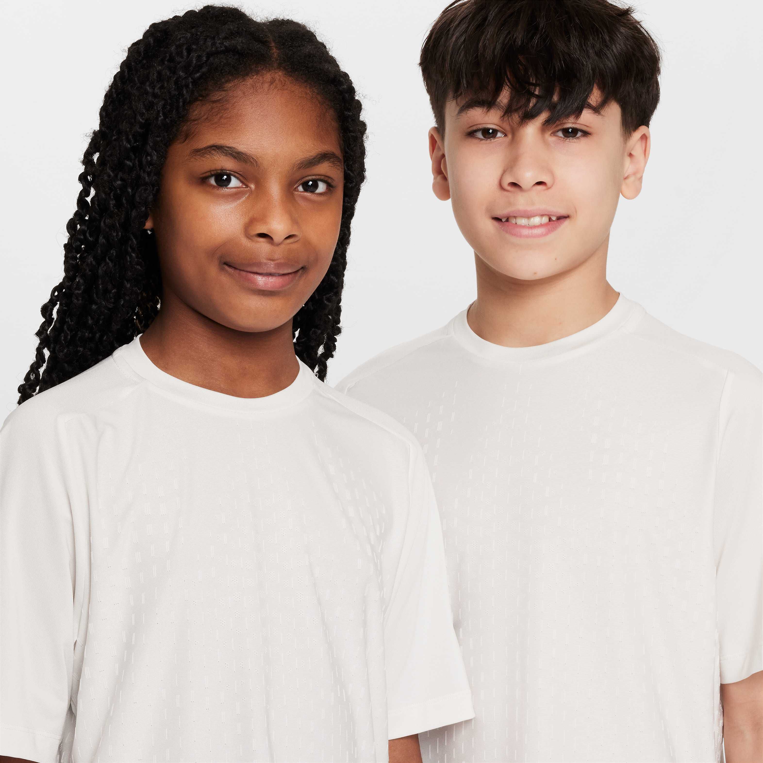 نايكي مالتي image number 2