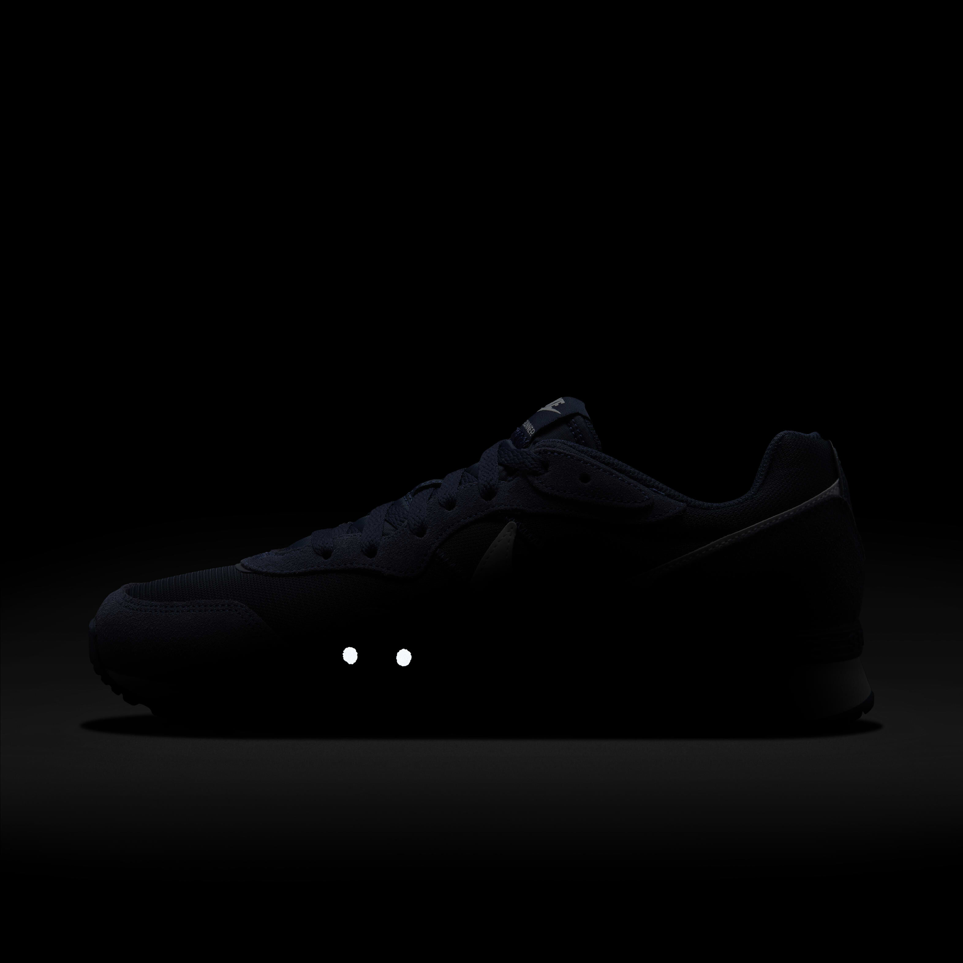 Nike Venture Runner image number 8