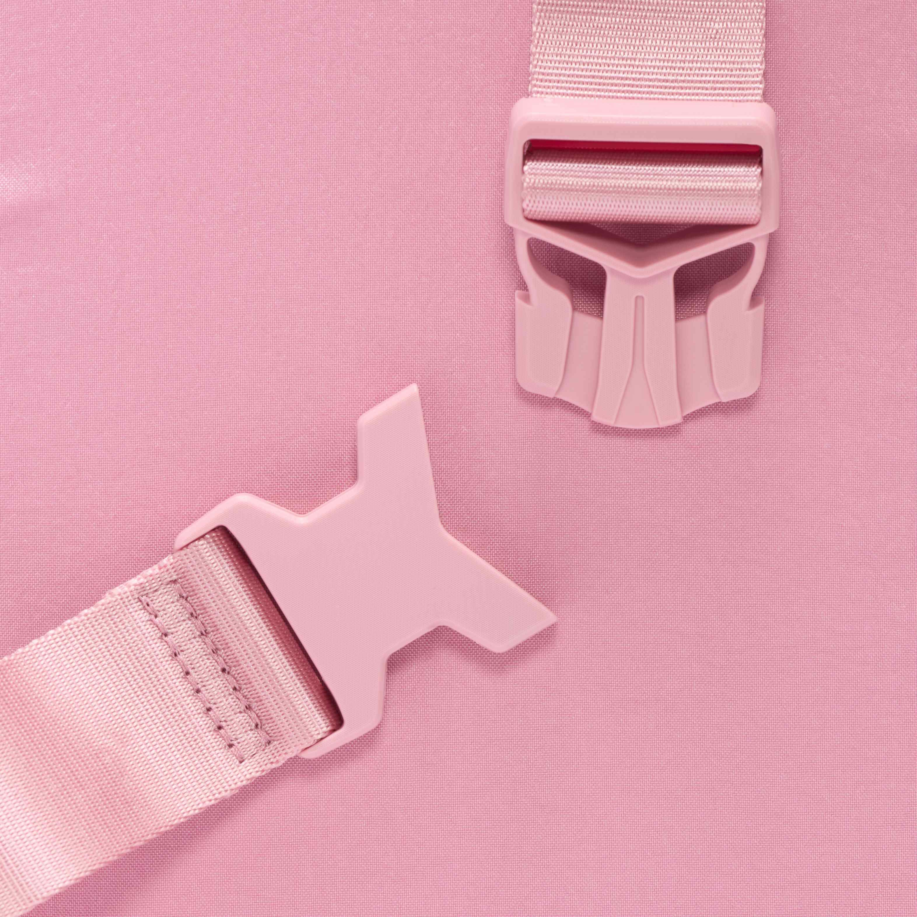 نايكي أورا image number 4