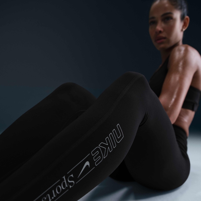 Nike One Fitted image number 4 Nike One Fitted image number 4