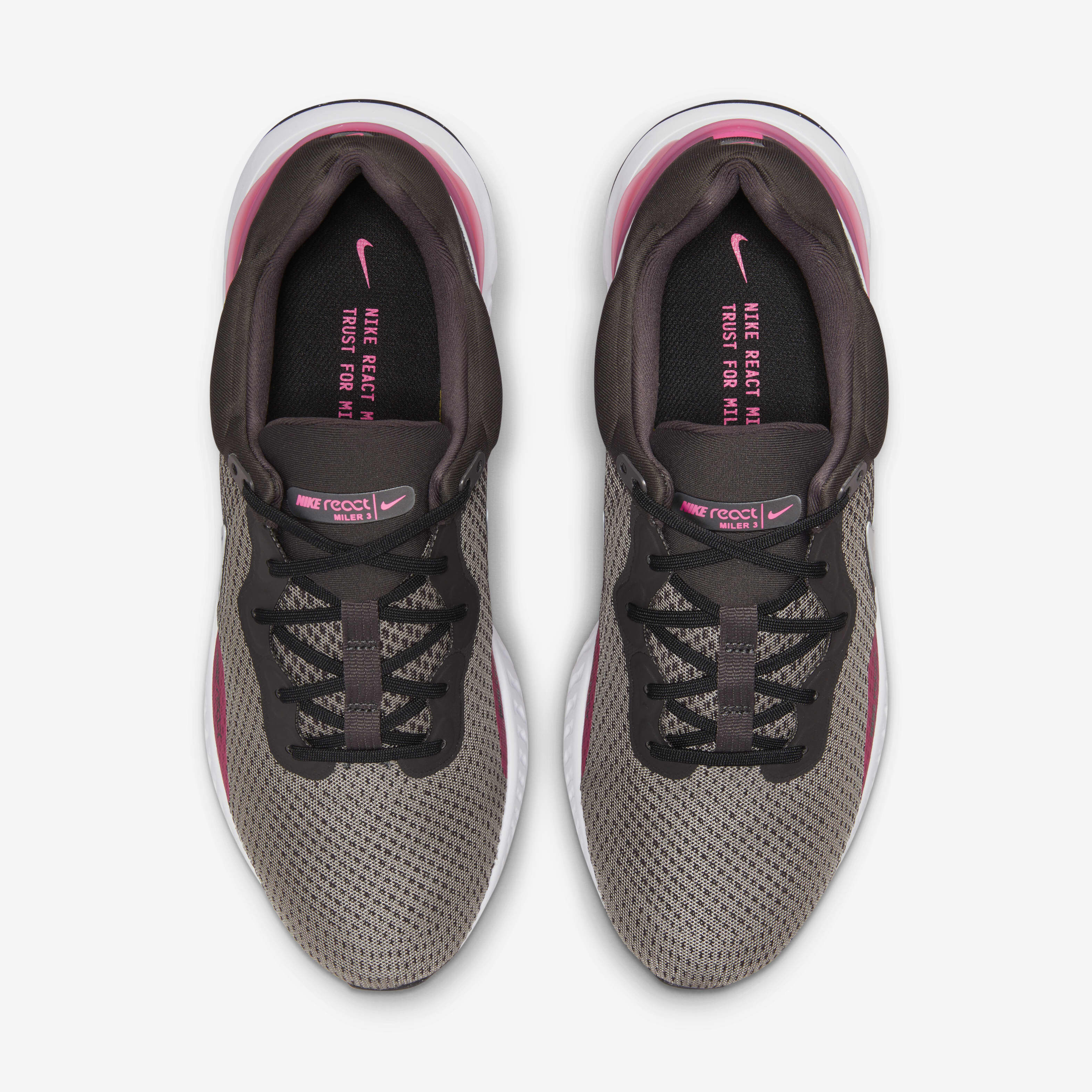 Nike react black pink discount