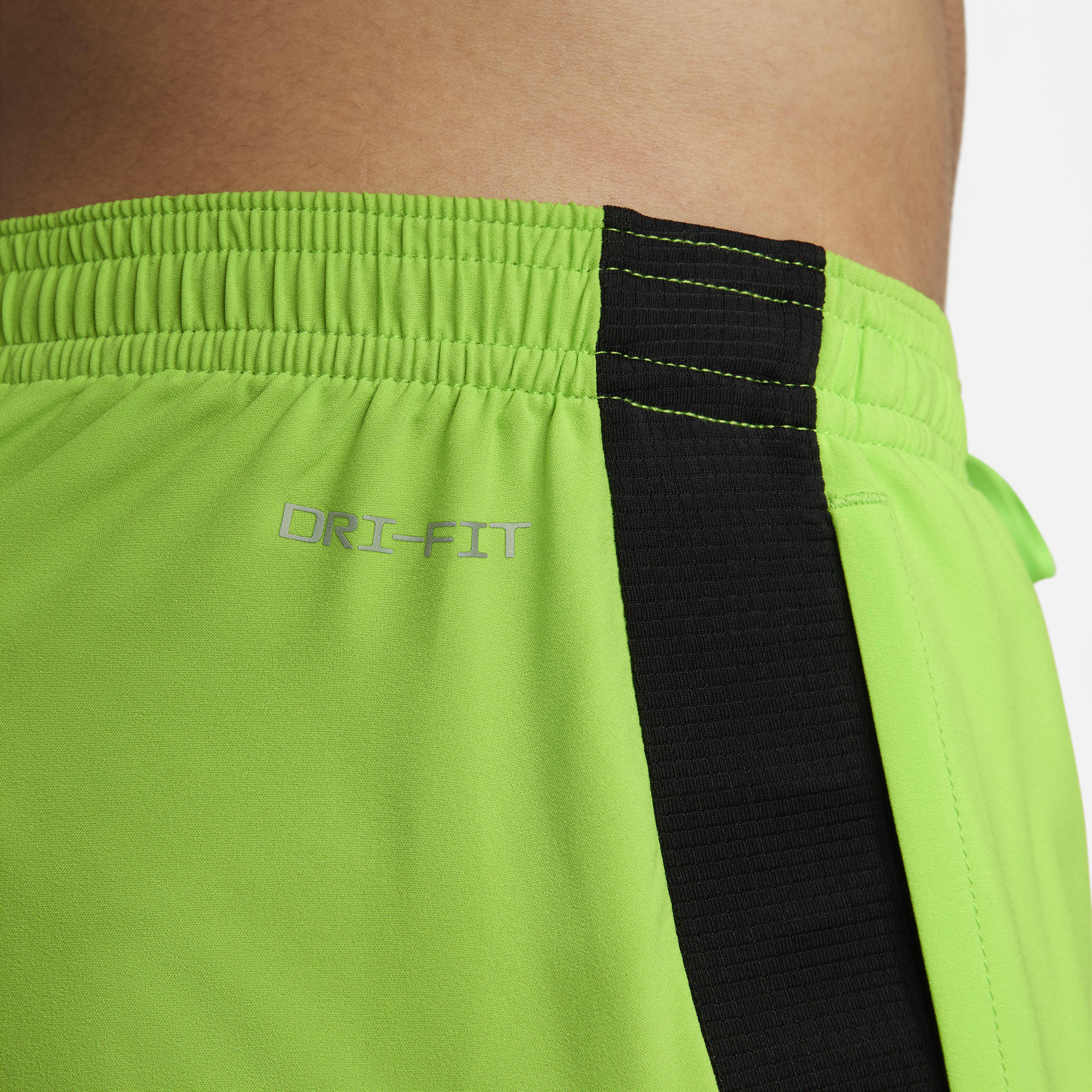 Nike Dri-FIT Run Division Stride image number 6