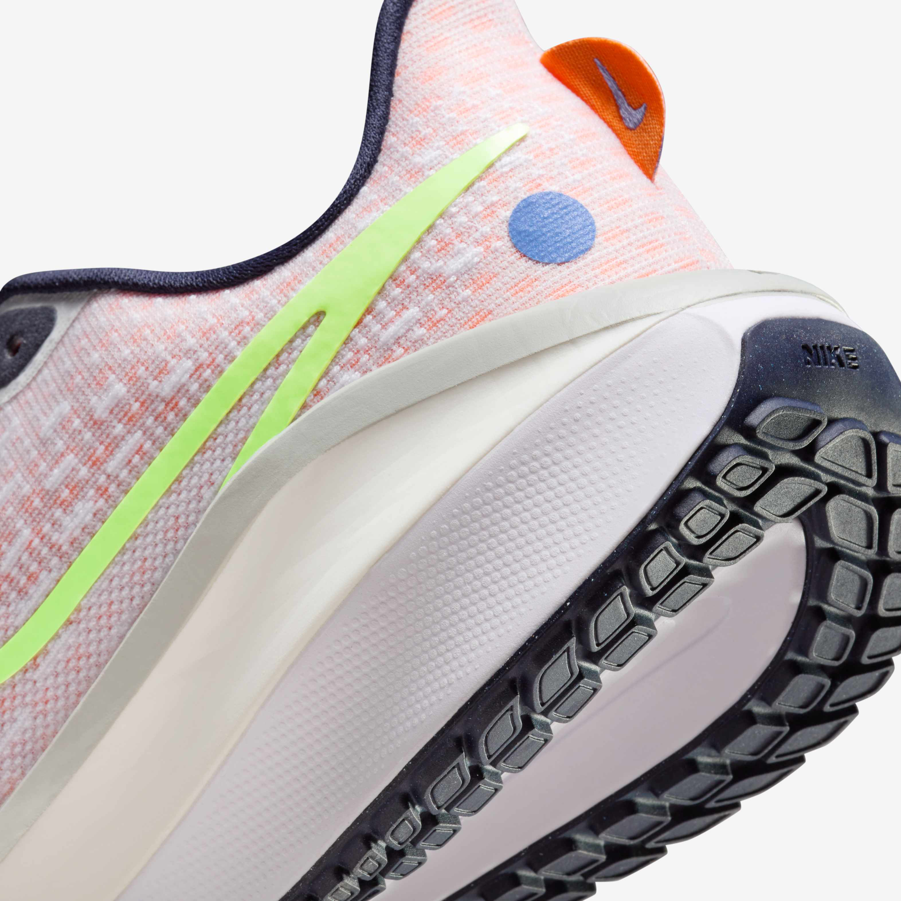 نايكي فوميرو 17 image number 8