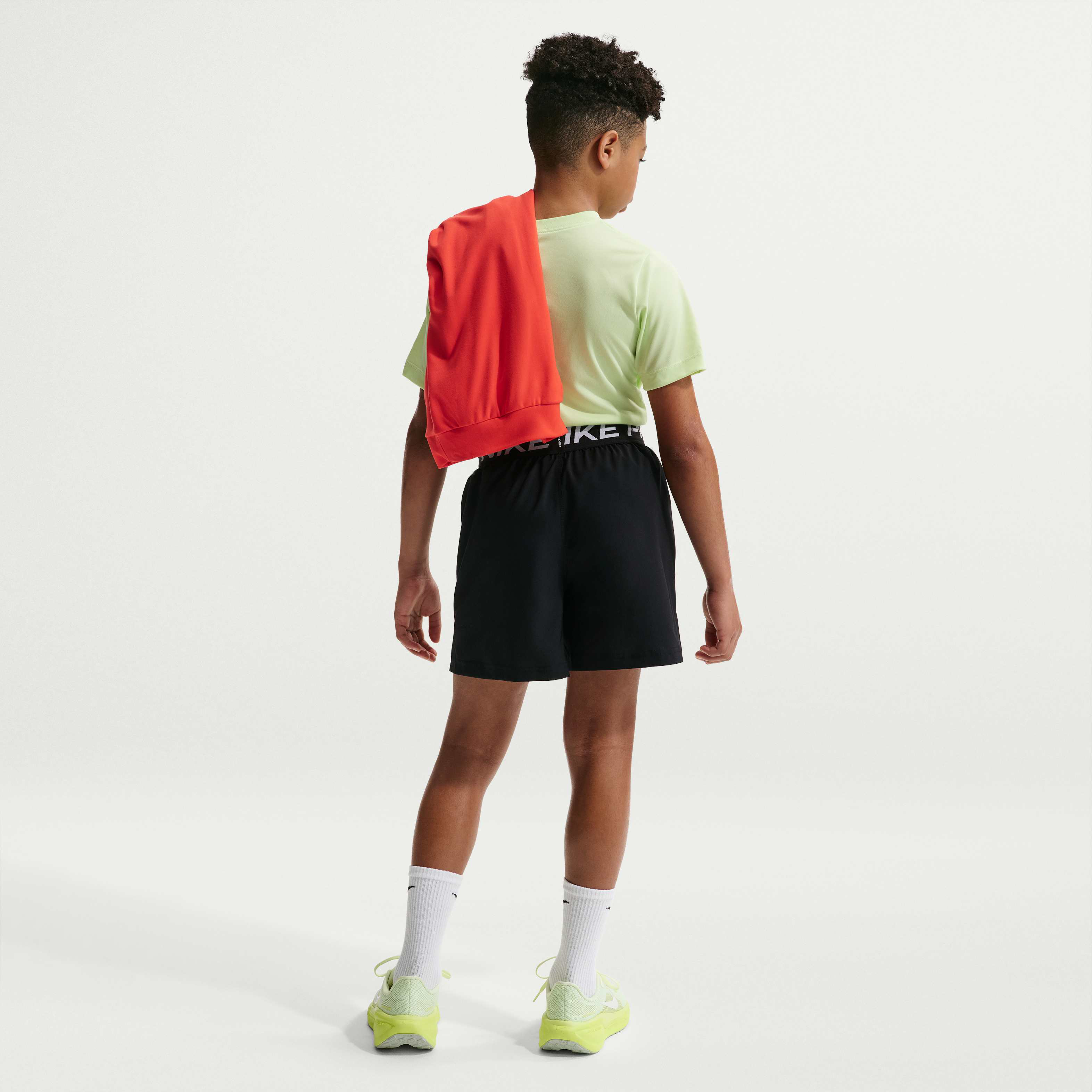 نايكي برو image number 4