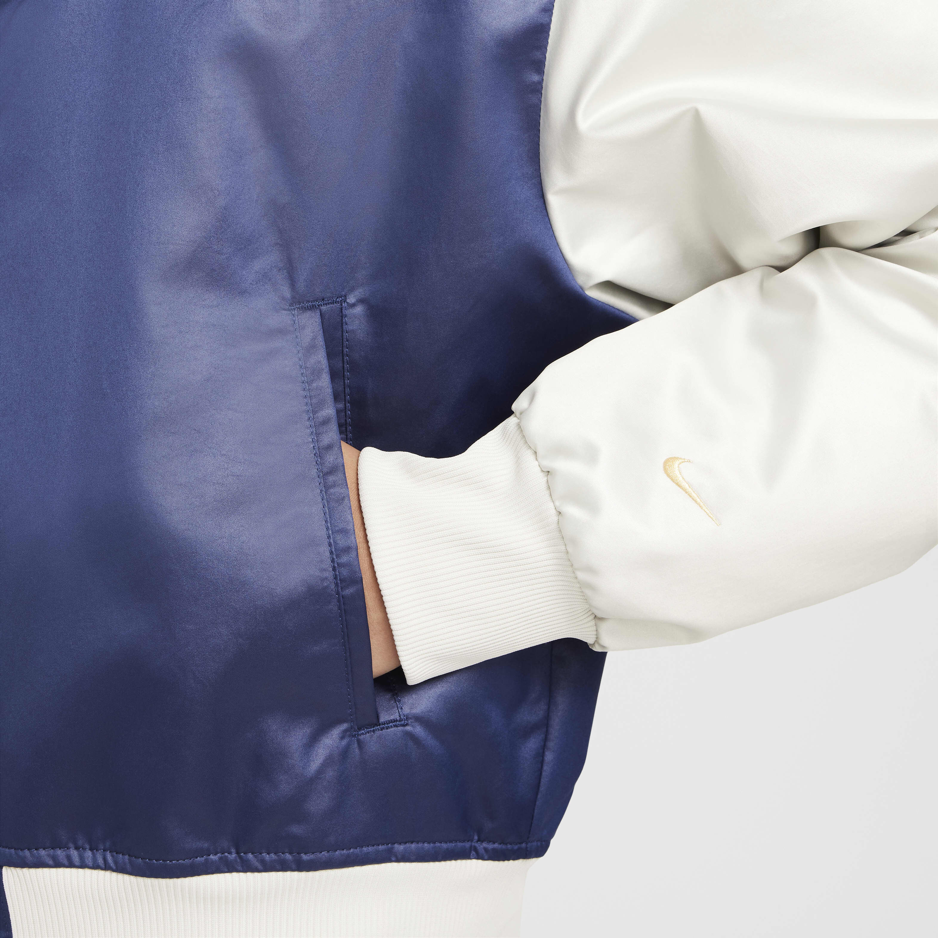 نايكي سبورتسوير image number 4