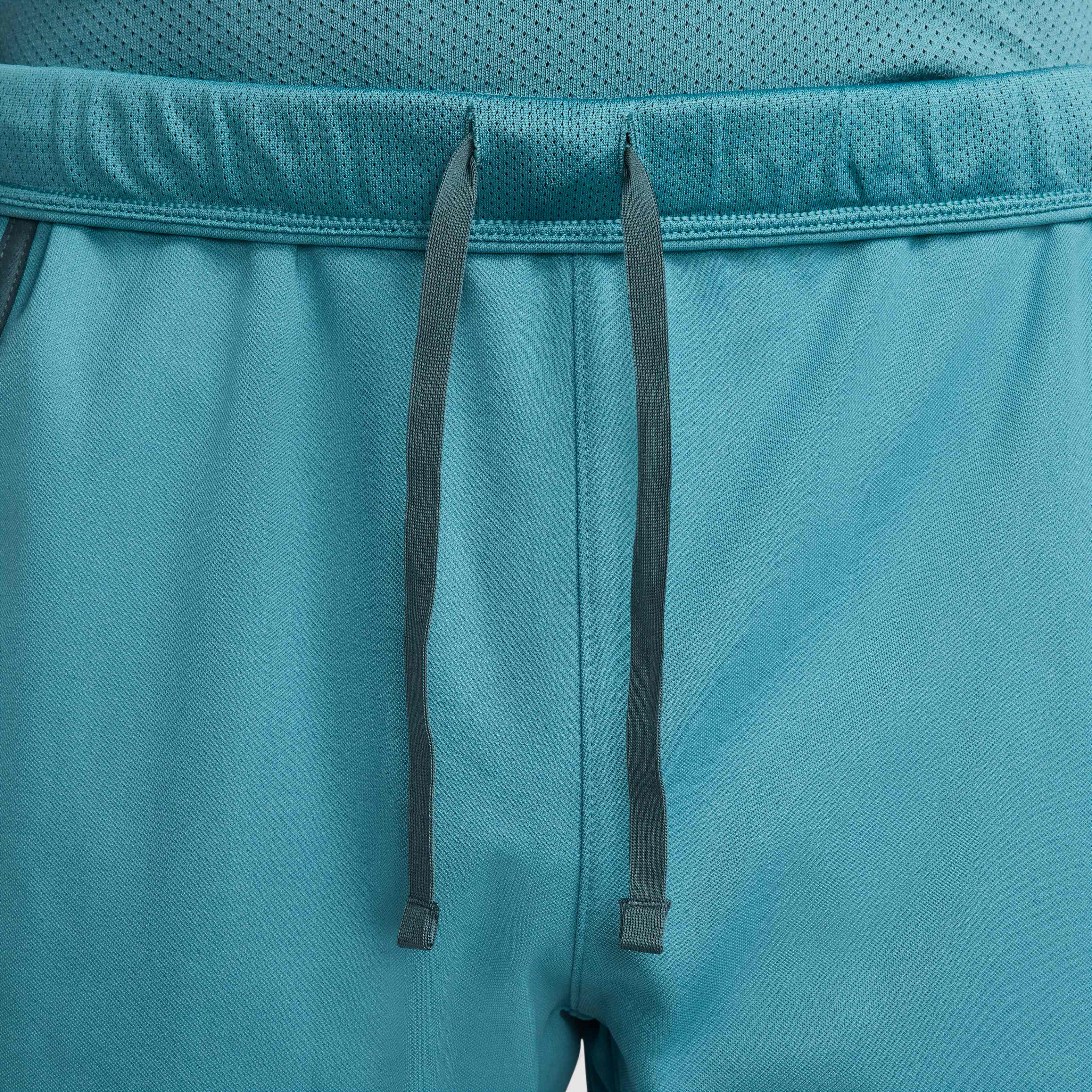 NikeCourt Heritage image number 2