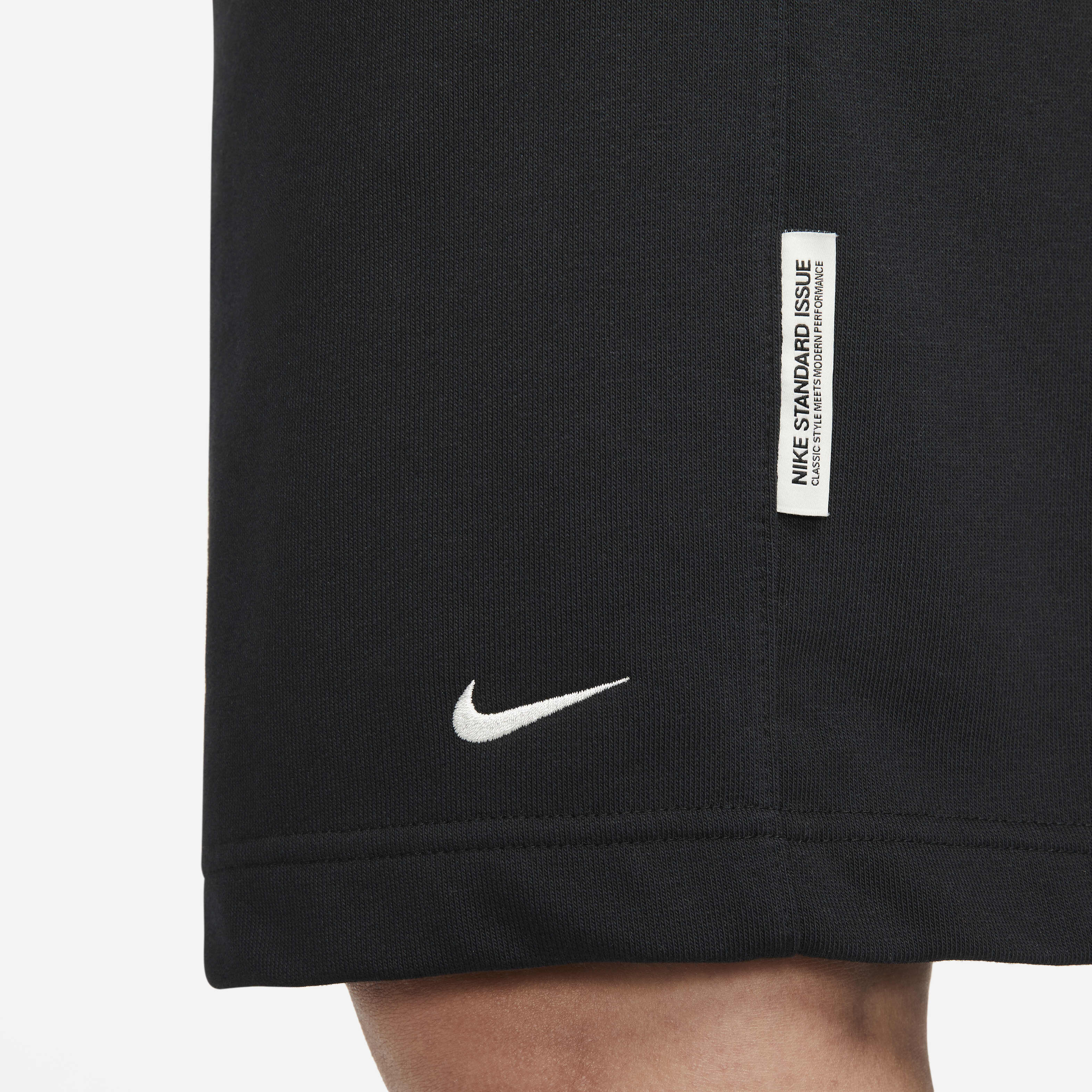 Buy Nike Standard Issue Men s Dri FIT 20cm approx. Basketball Shorts Nike Kuwait Official