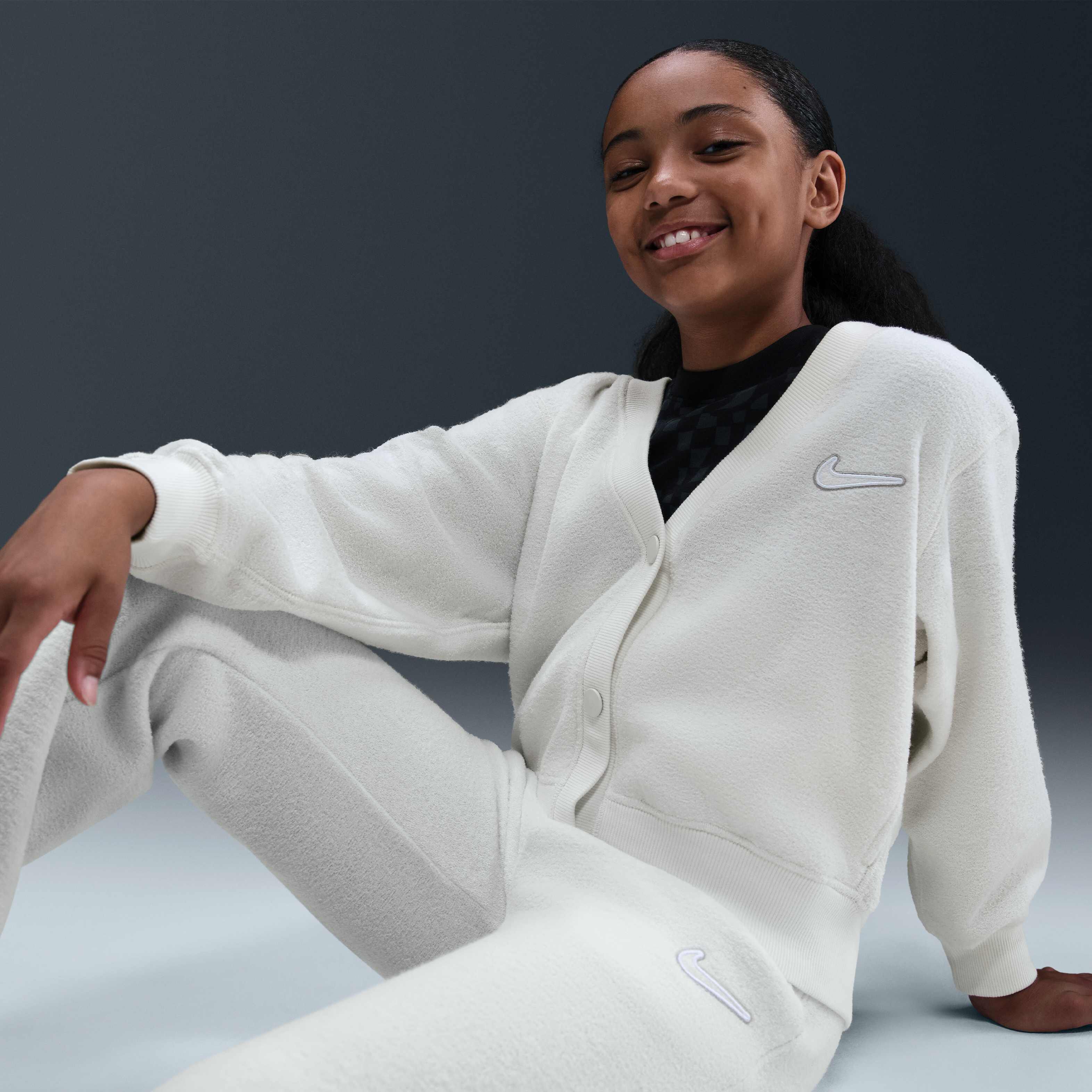 Nike Sportswear image number 2