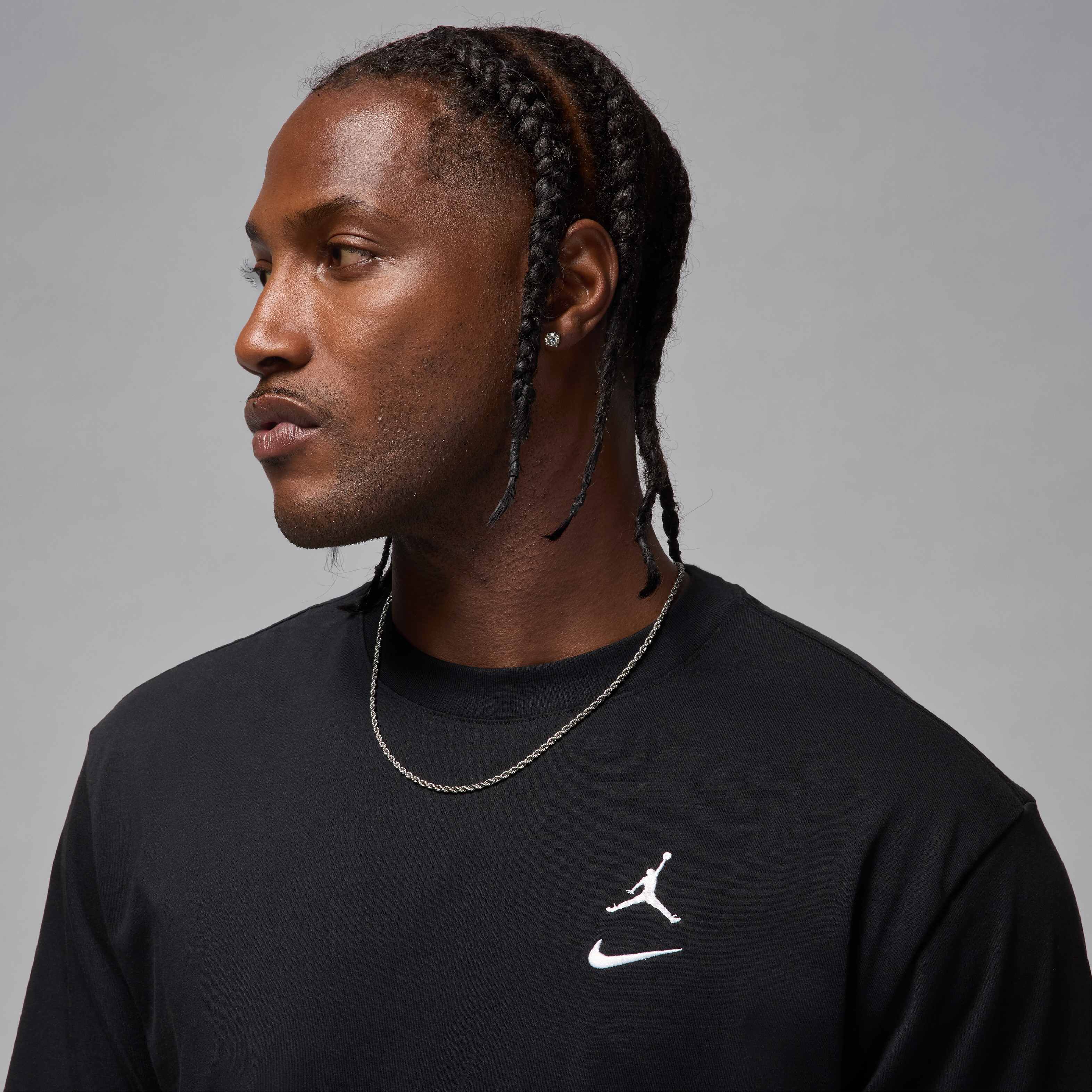 Jordan Brooklyn image number 2