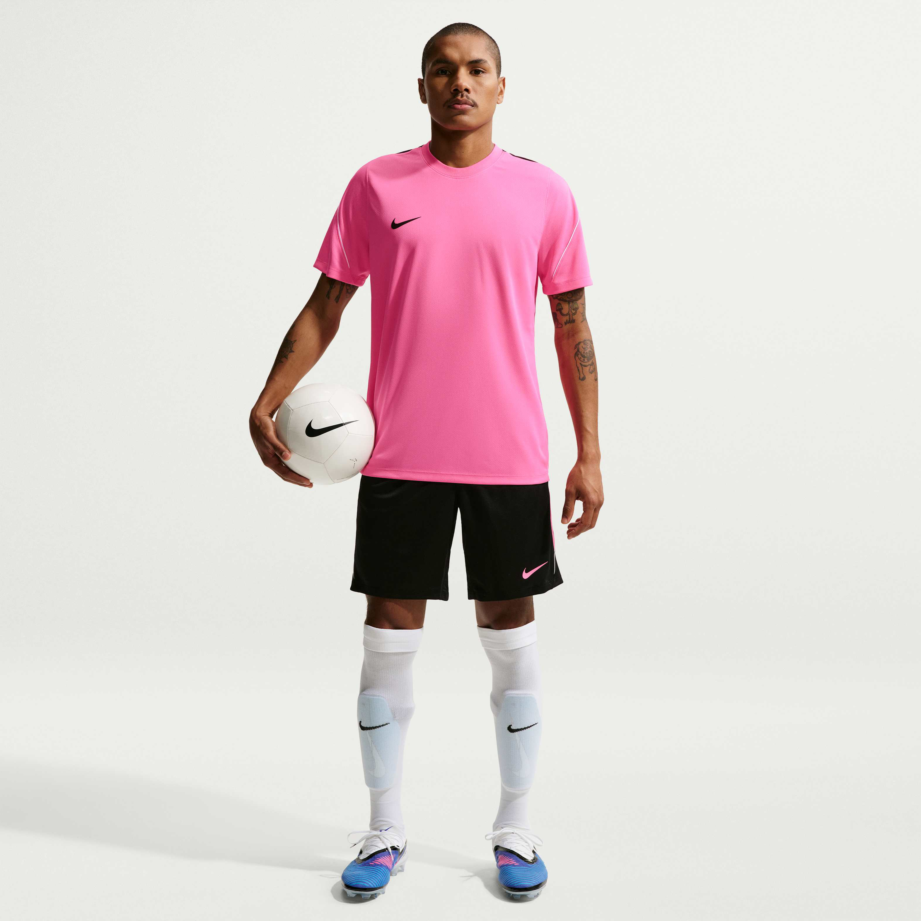 Nike Strike image number 3