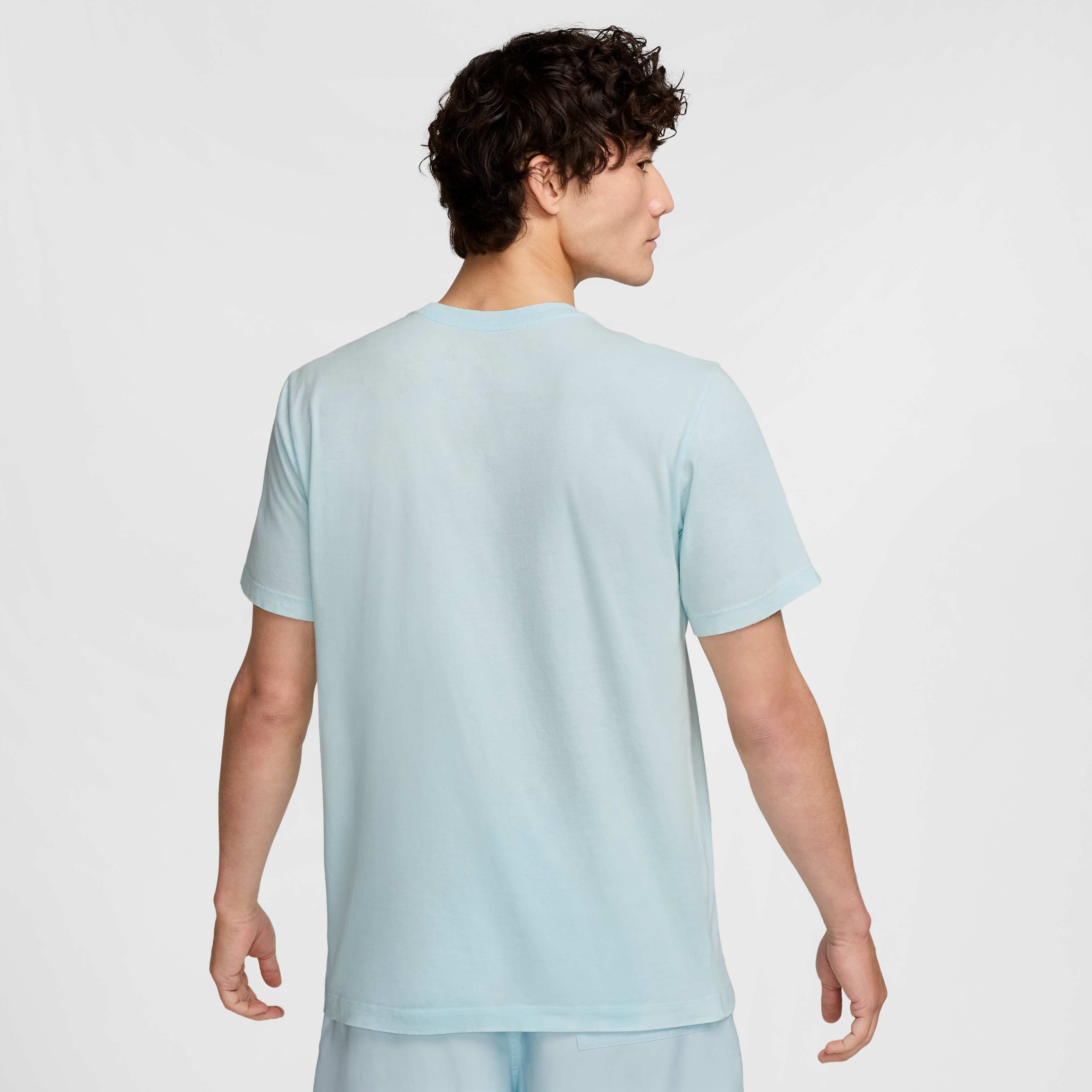 نايكي سبورتسوير image number 1