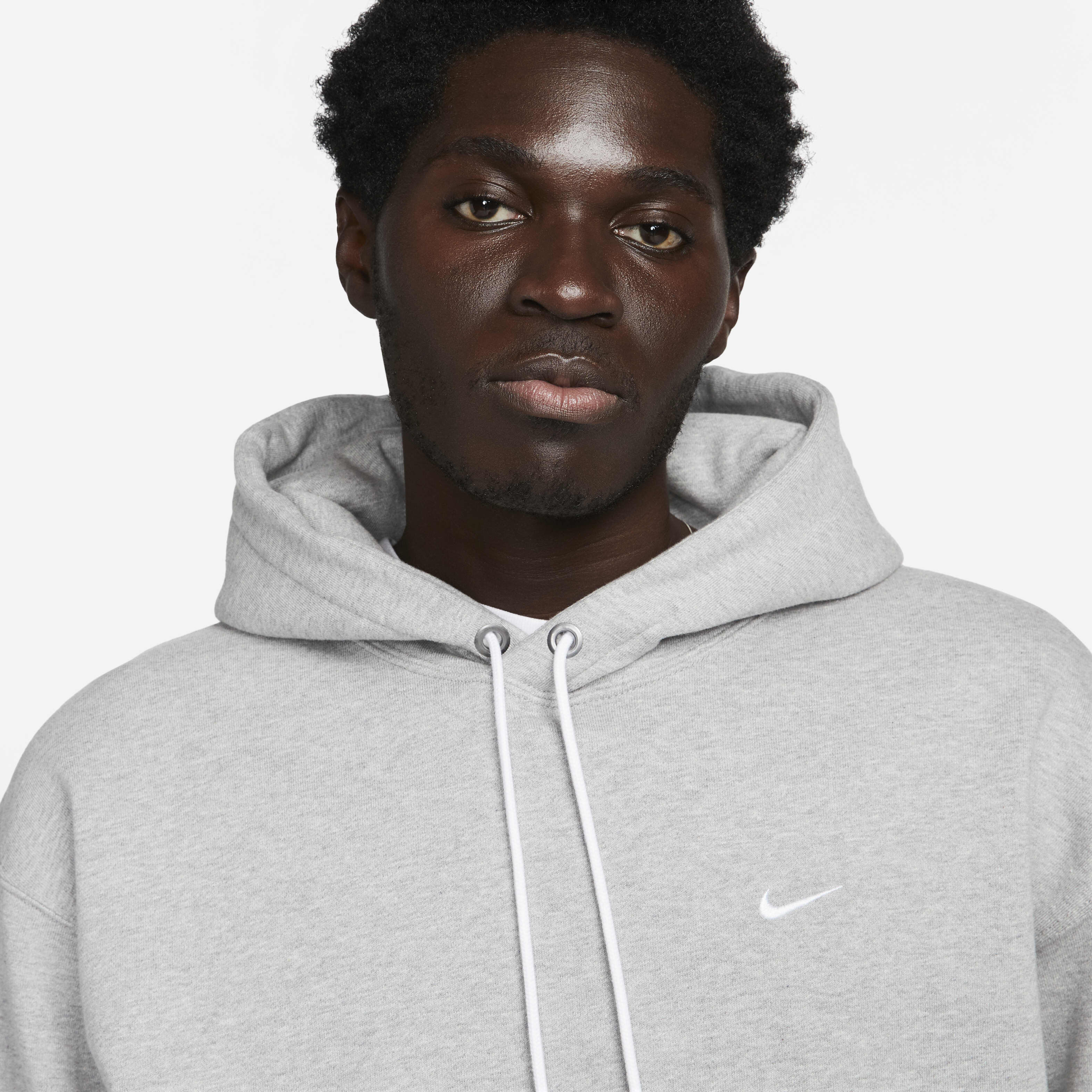 نايكي سولو سووش image number 2