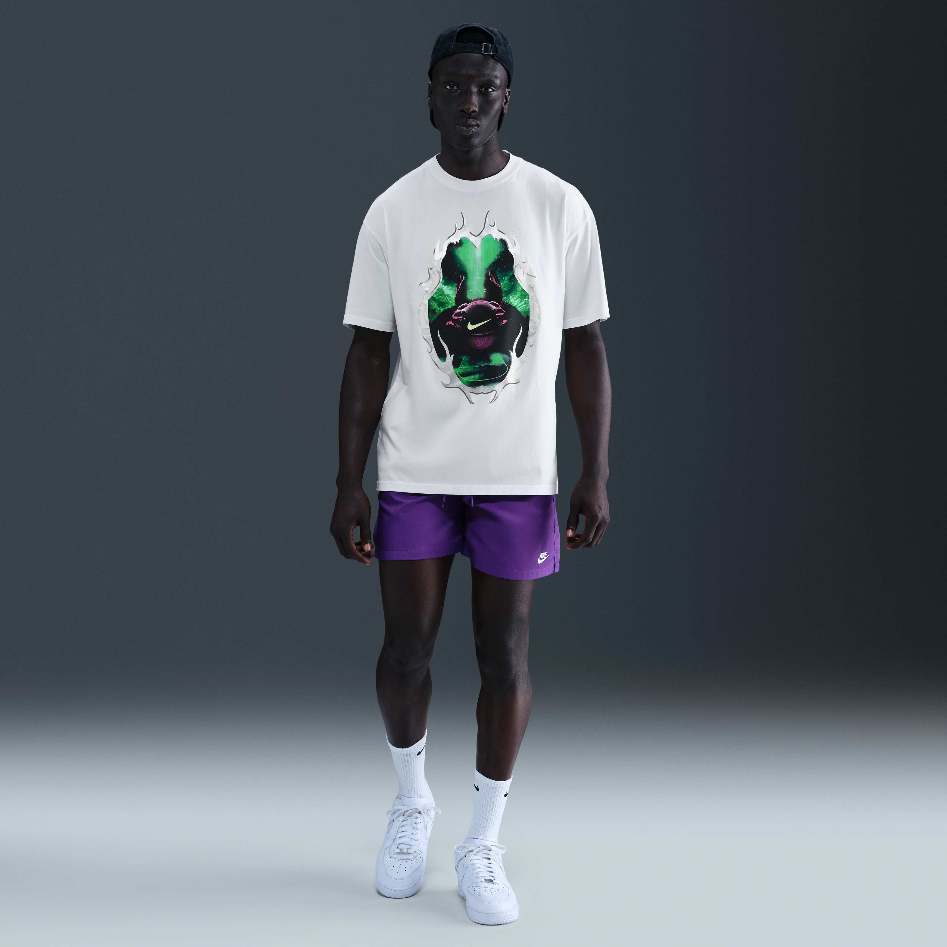 Nike Men's Basketball T-Shirt image number 3