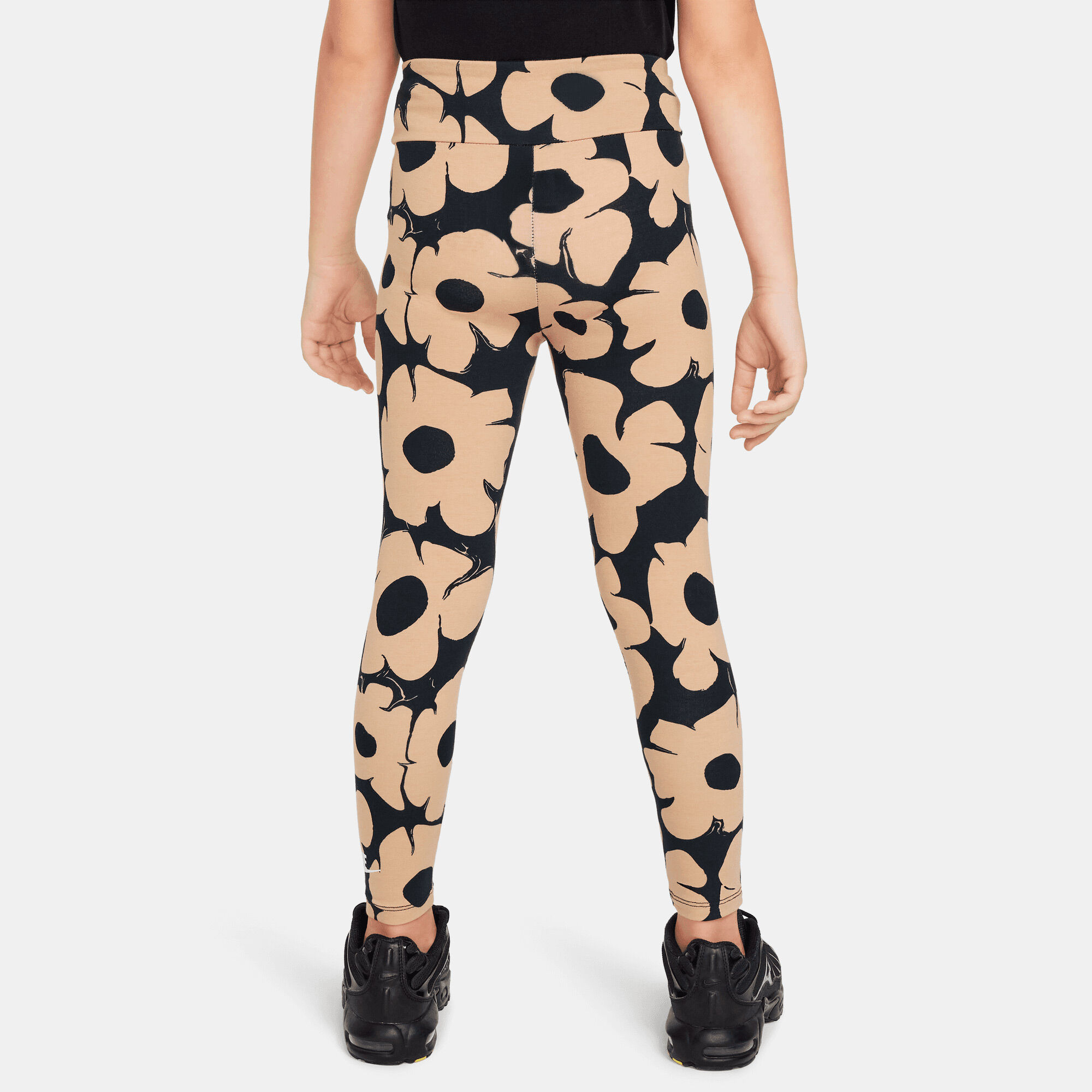 Nike Floral image number 1