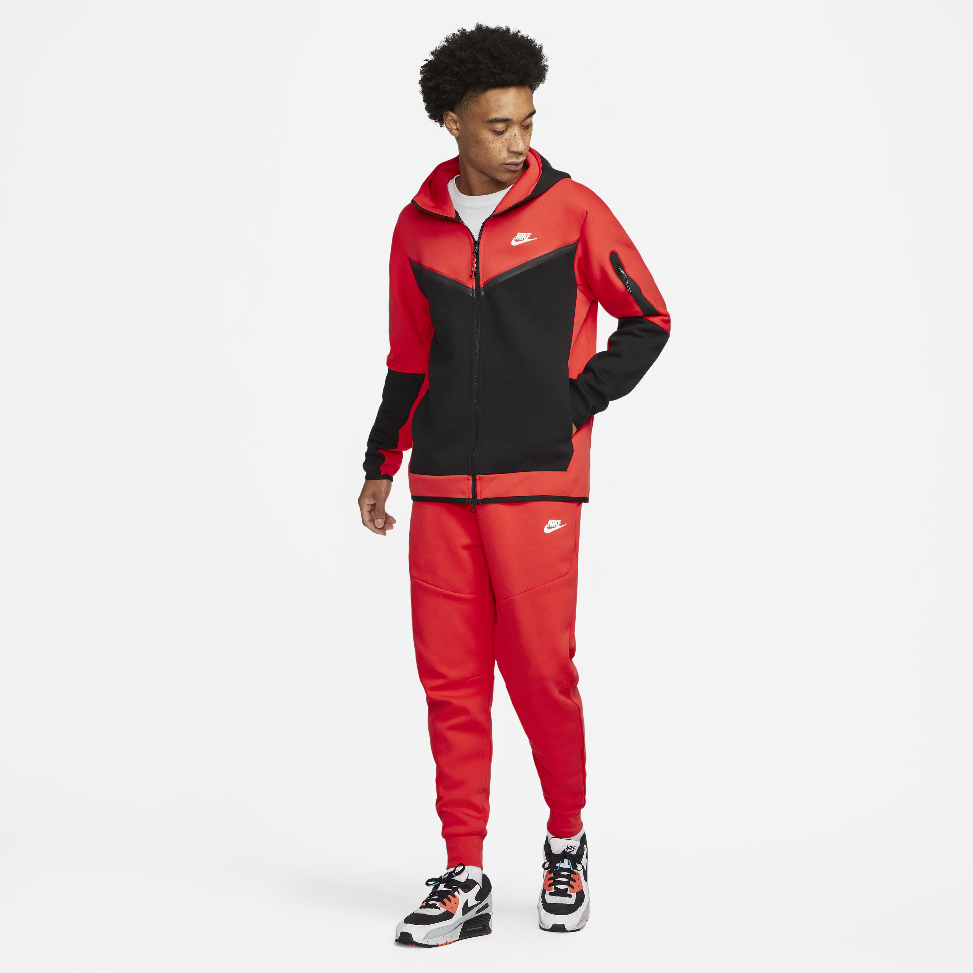 نايكي سبورتسوير تَك فليس image number 5