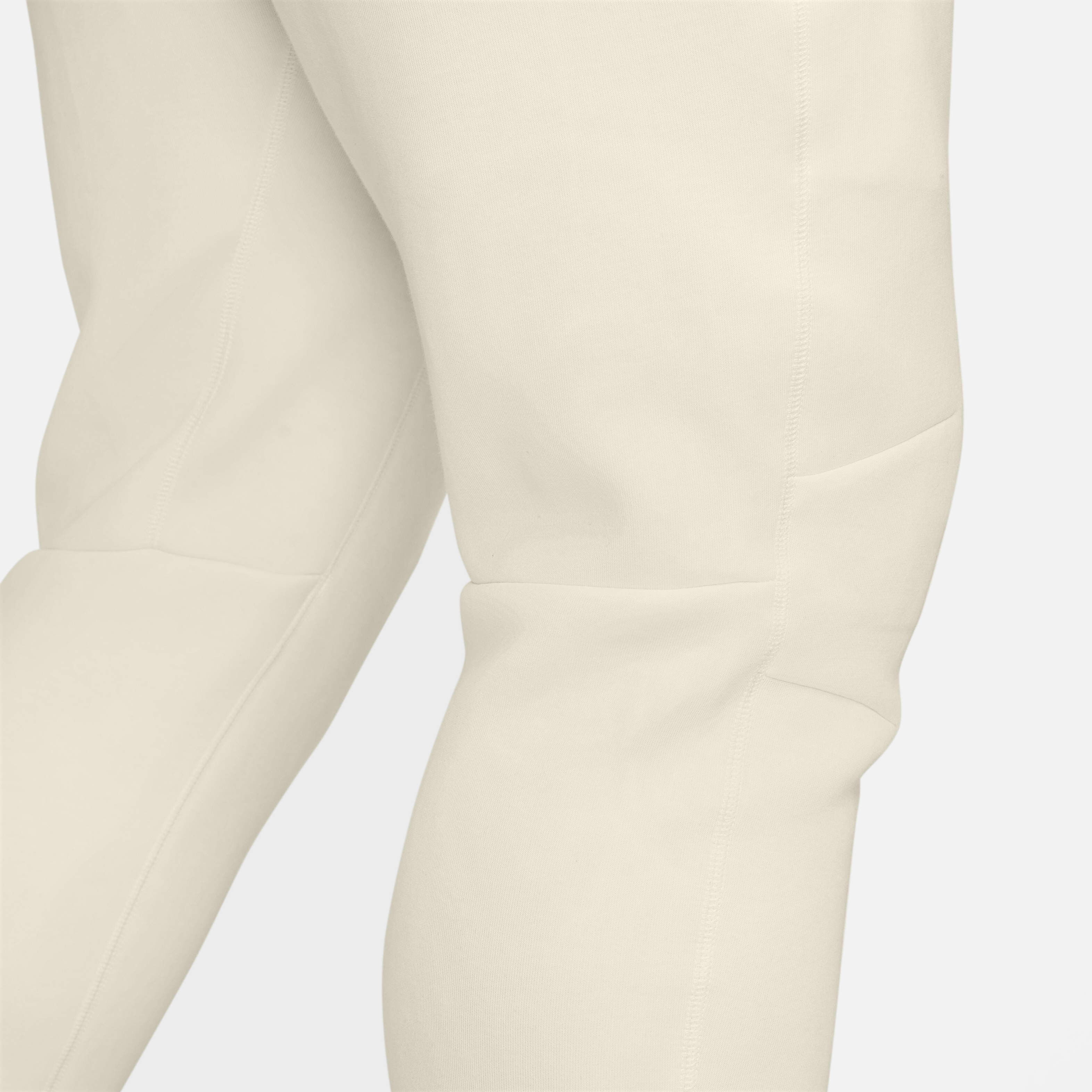 Nike Sportswear Tech Fleece image number 16