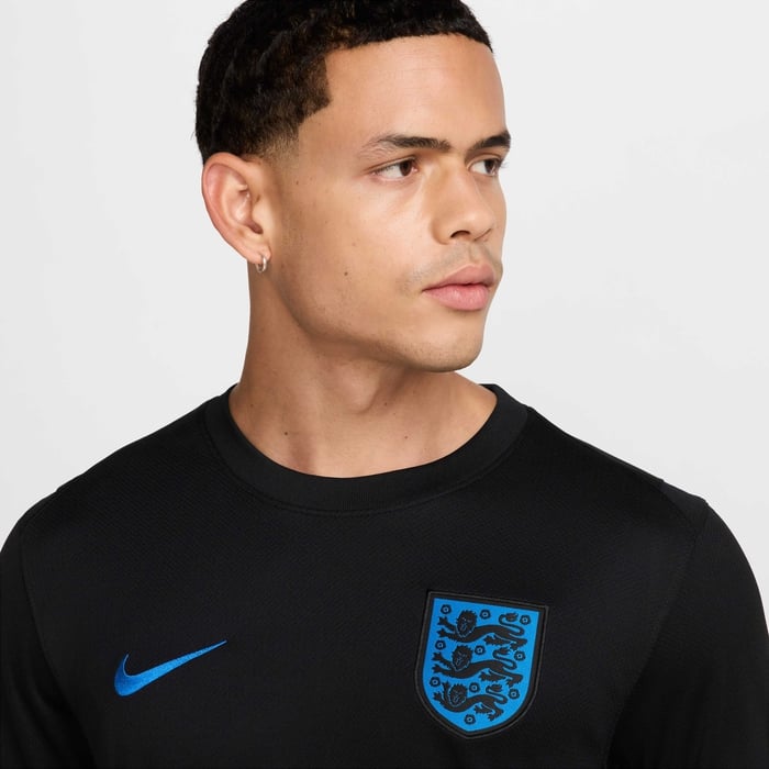 England 2025 Stadium Away (Women's Team) image number 2 England 2025 Stadium Away (Women's Team) image number 2