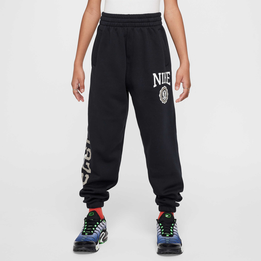 نايكي سبورتسوير كلوب فليس