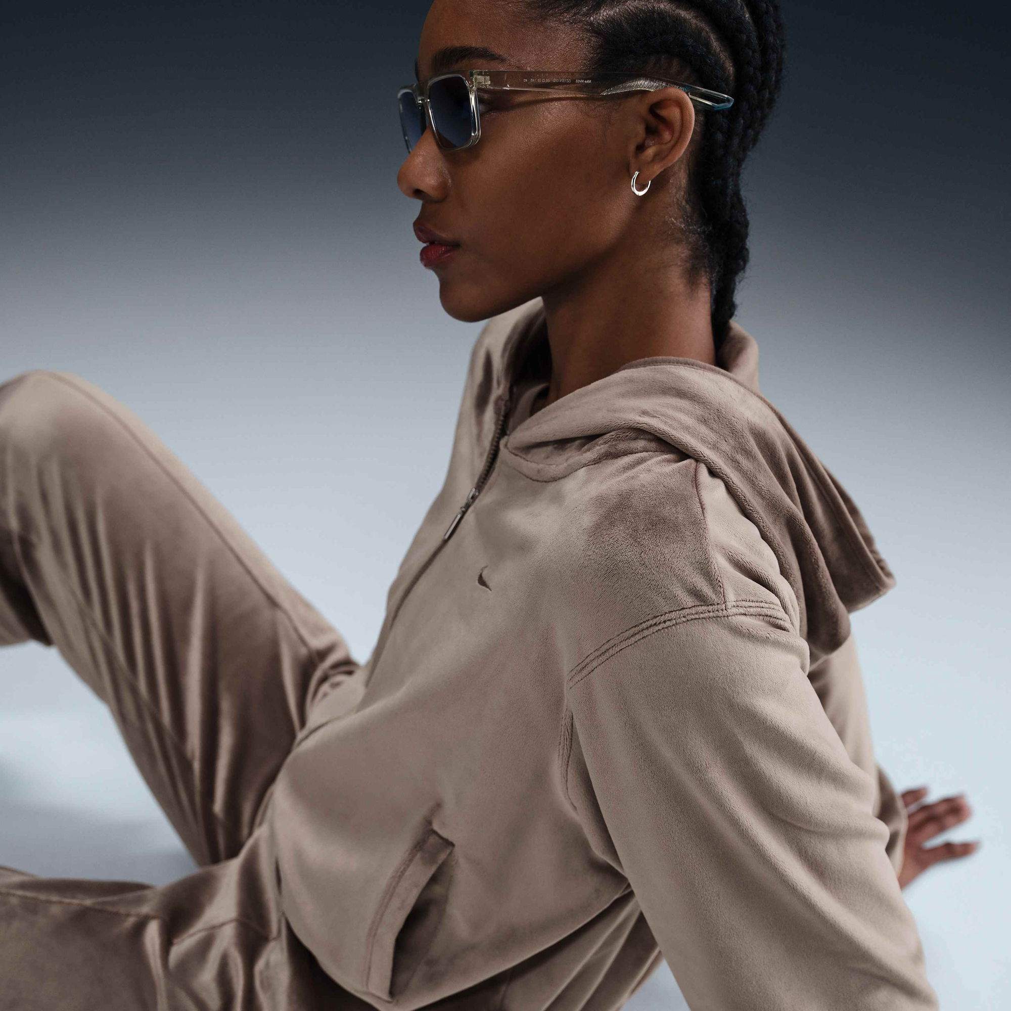 ●THEAIRTOWN● butter check sk Buy Nike Sportswear Chill Knit Women's Loose Velour Full-Zip