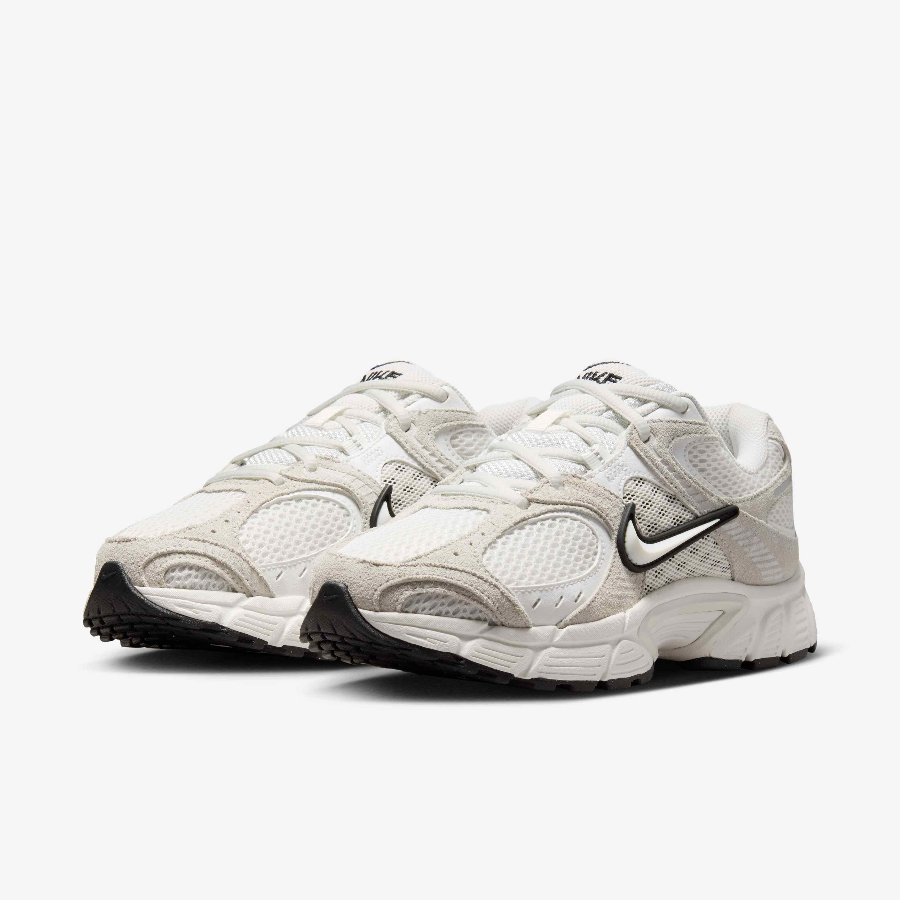 Nike V5 RNR Suede image number 4
