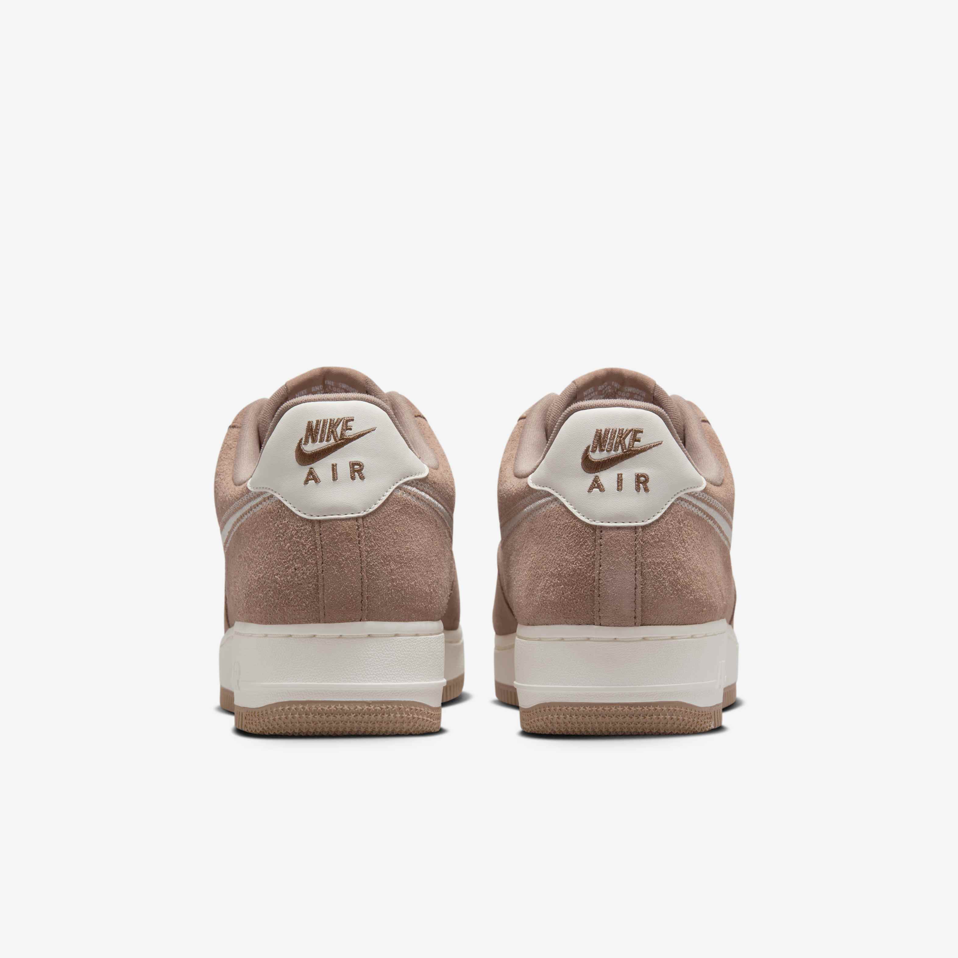 Nike Air Force 1 '07 LV8 image number 5