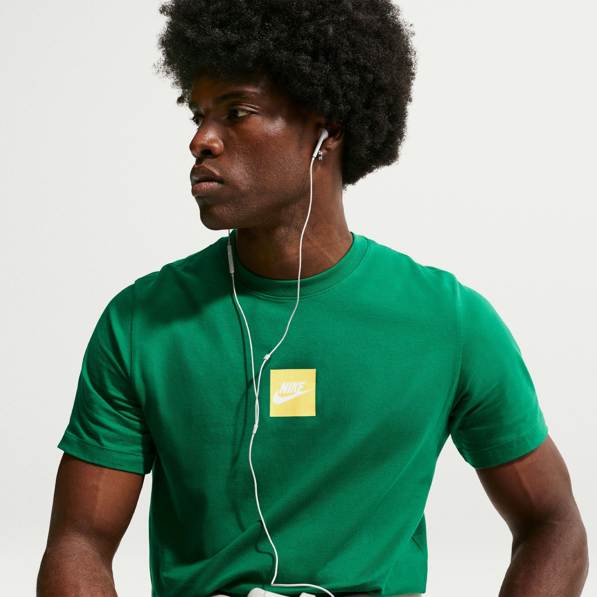 نايكي سبورتسوير image number 2